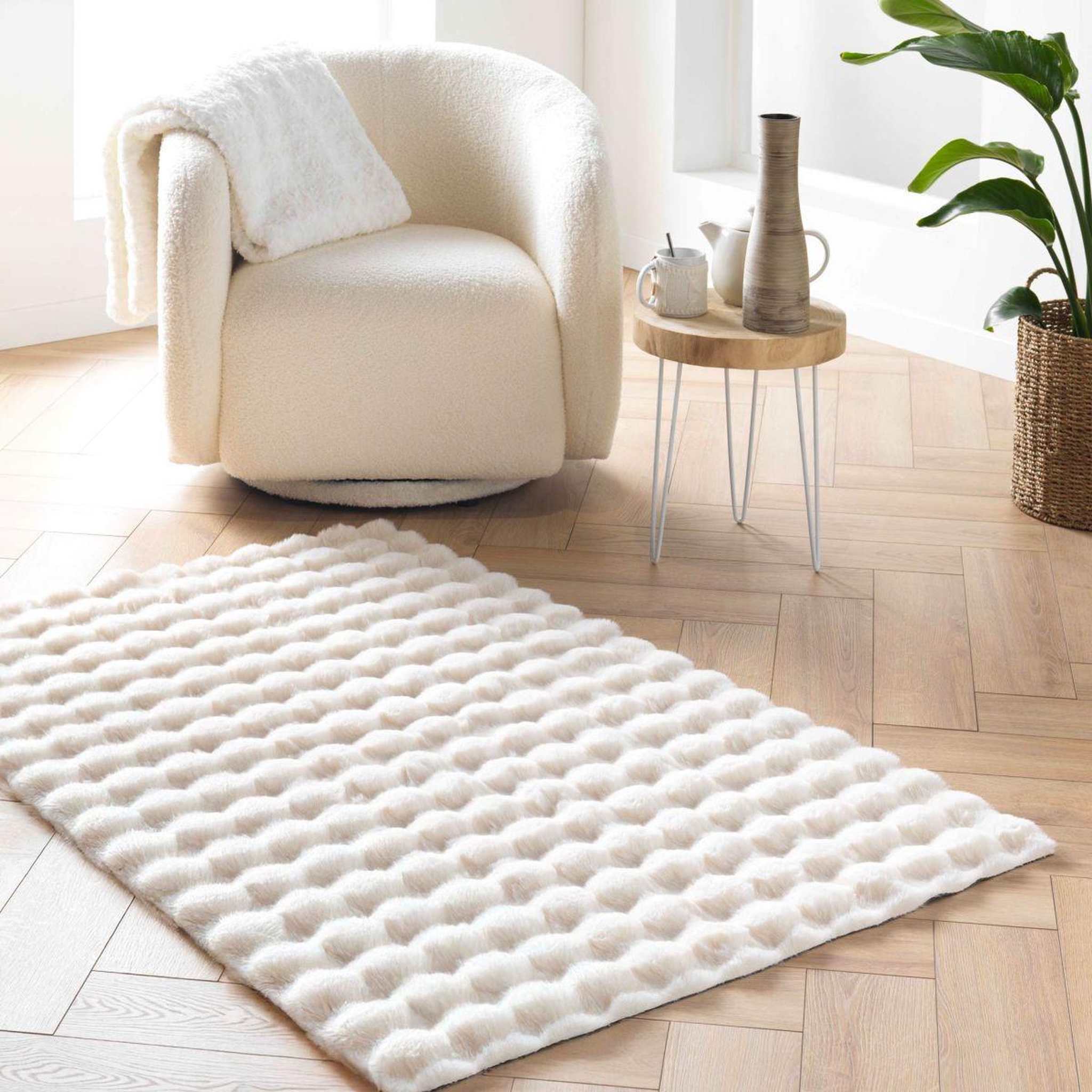 Voir la diapositive 4 : Douceur d'Intérieur Tapis imitation fourrure  mounty  120x170cm naturel