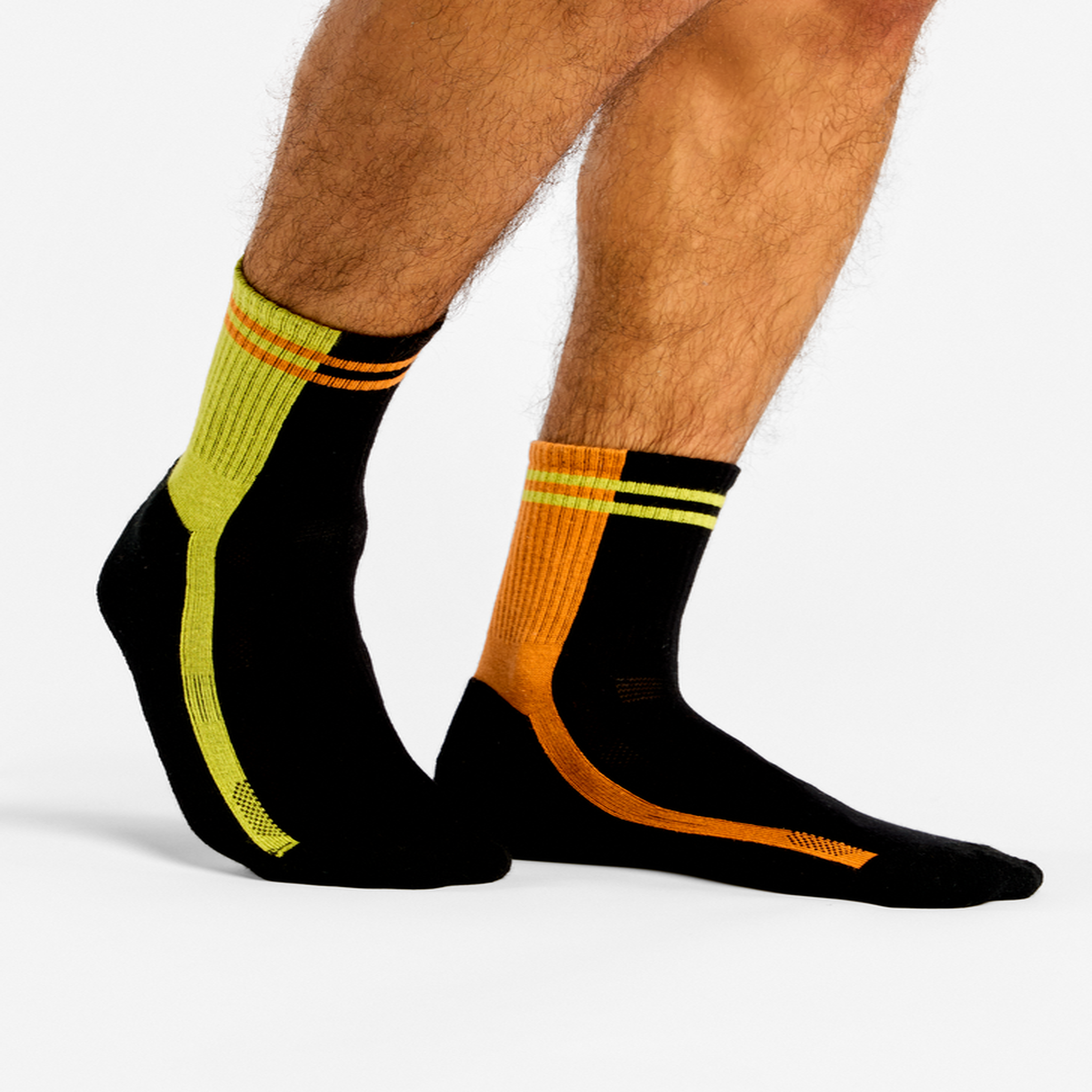 Voir la diapositive 3 : DEDOLES Chaussettes sport coolmax® courtes rayures orange et vert