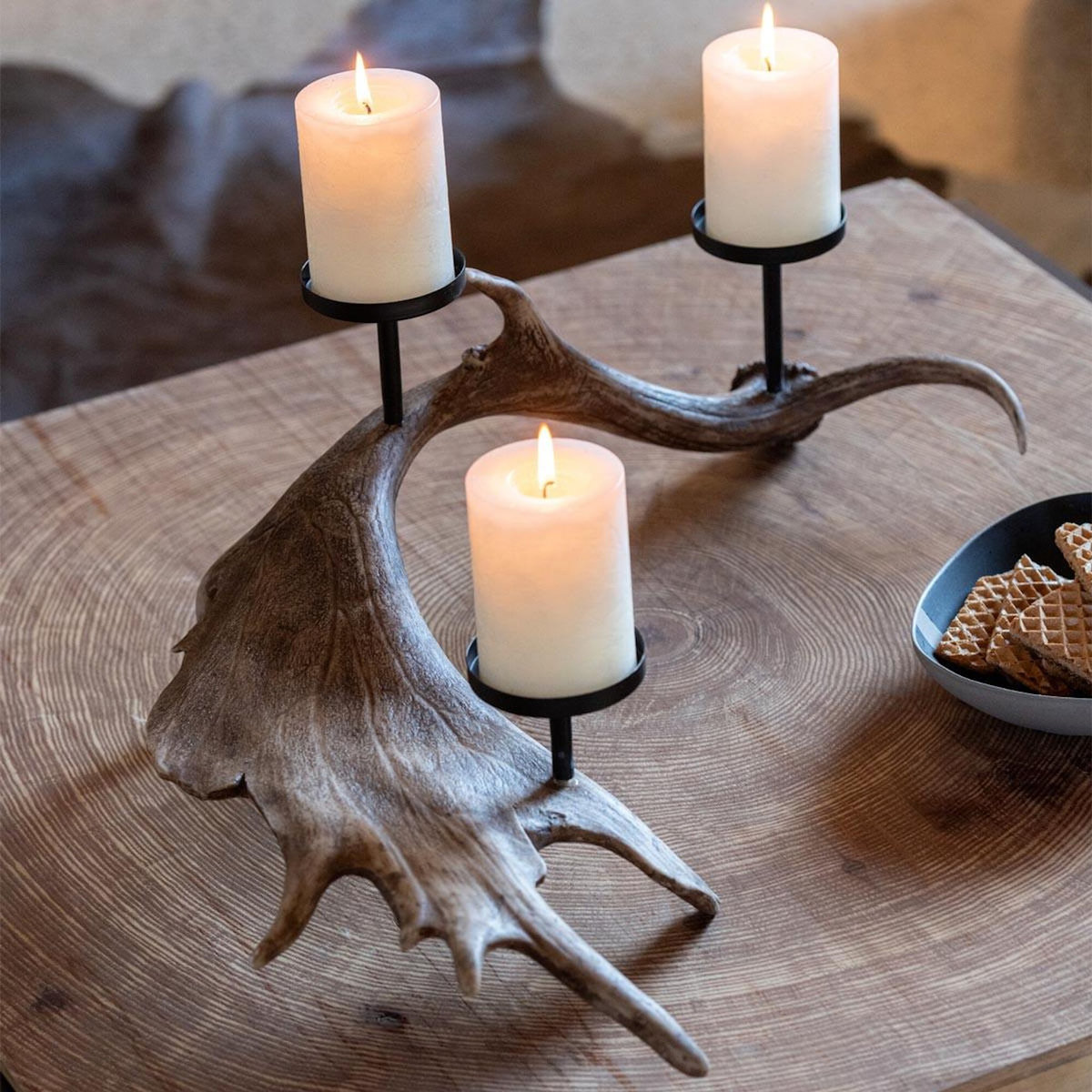 Paris Prix Chandelier Branche en Résine  Antlers  62cm Marron