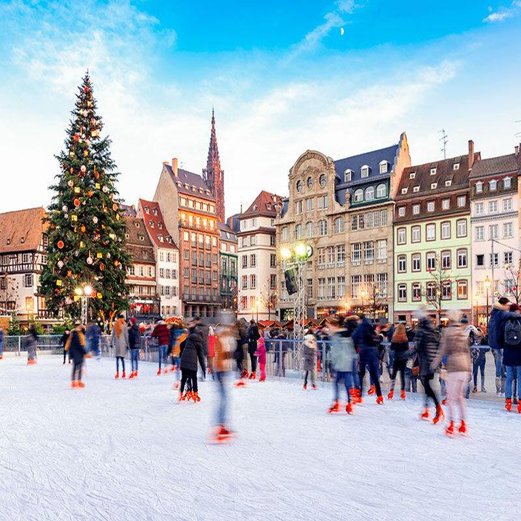 Voir la diapositive 2 : Smartbox Marché de Noël à Strasbourg : 2 jours pour profiter des fêtes - Coffret Cadeau Séjour