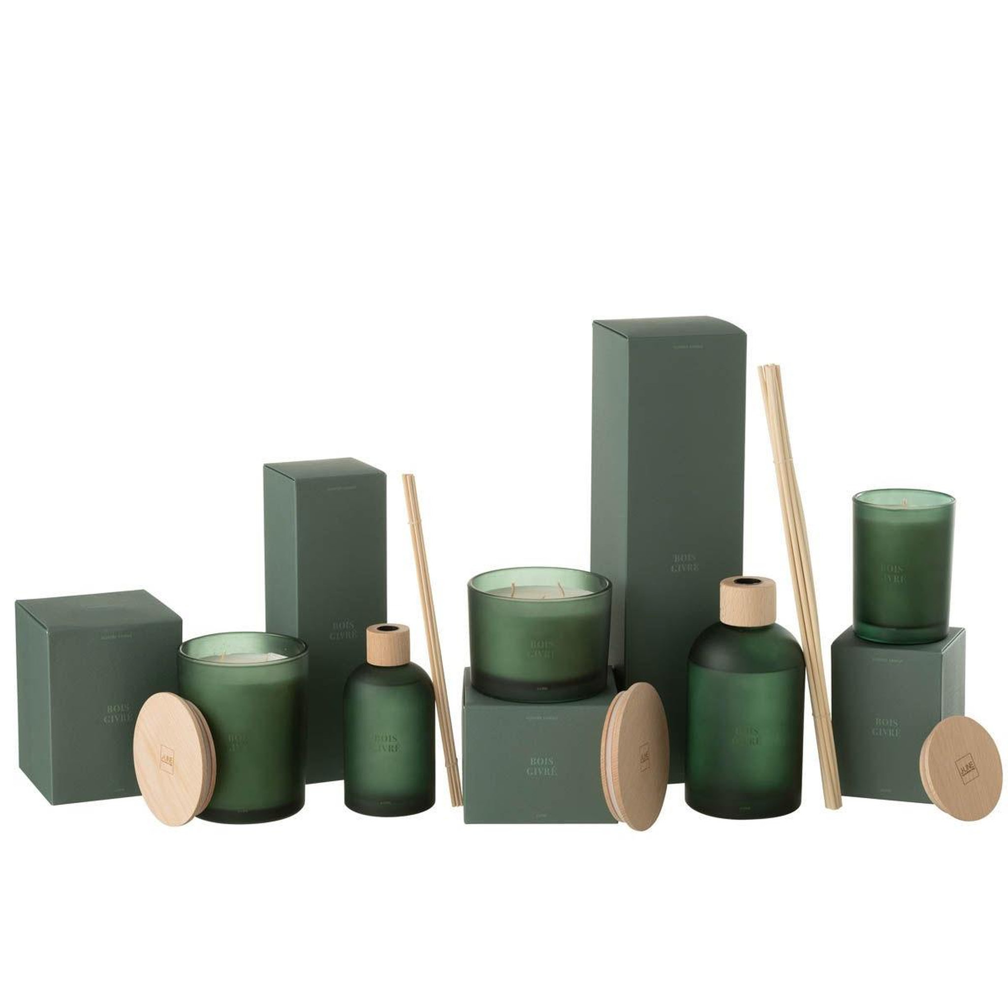 Voir la diapositive 4 : J-LINE Bougie parfumée  accords essentiels  12cm bois givré