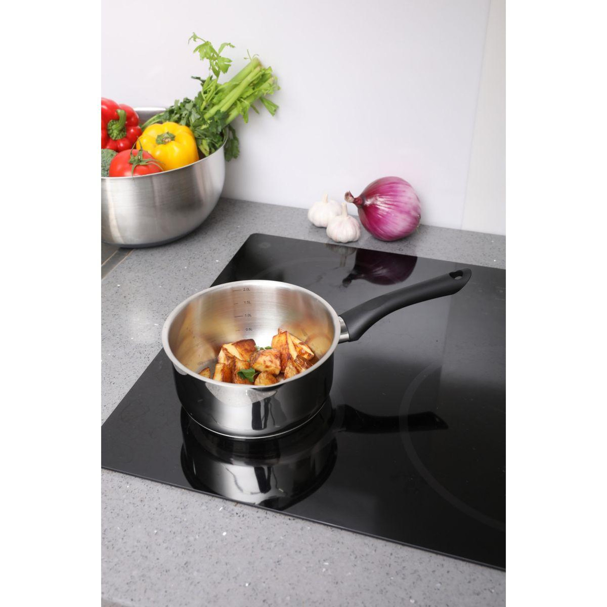 Voir la diapositive 4 : ESSENTIEL B Casserole 18cm inox