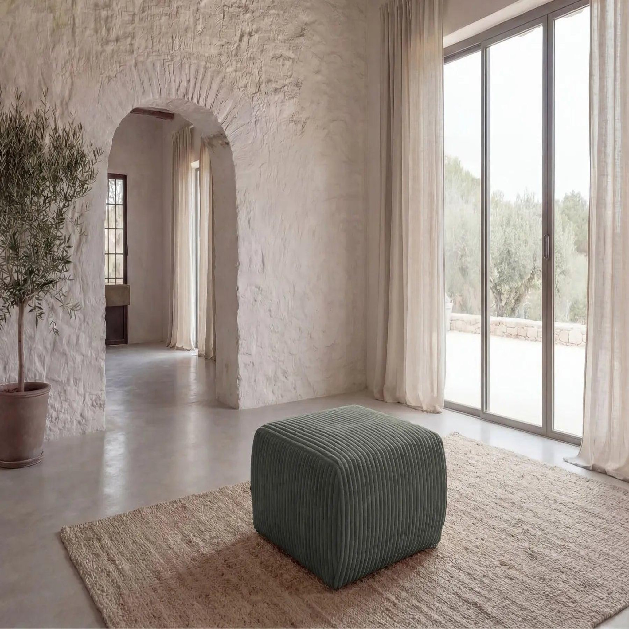 Voir la diapositive 4 : CASANOVA PARIS Elio - pouf velours côtelé