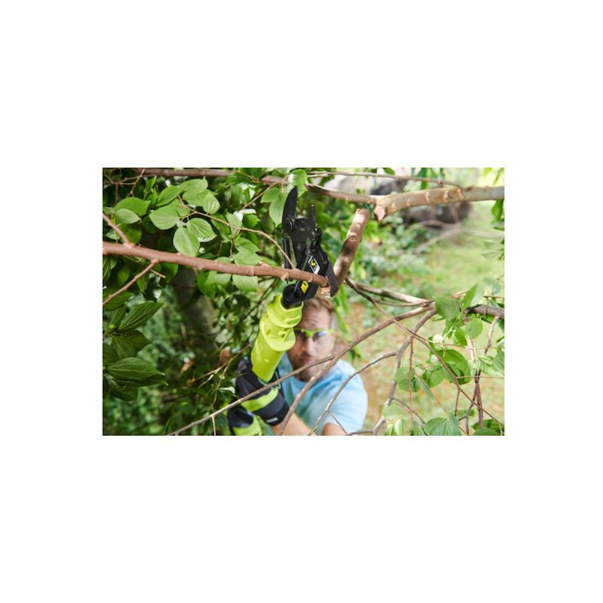Ryobi Coupe-branches 18V RYOBI One+ - sans batterie ni chargeur OLP1832BX
