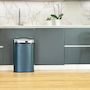 Voir la diapositive 6 : Kitchen move Poubelle automatique inox gris 58l - bat-58ls06a grey ss