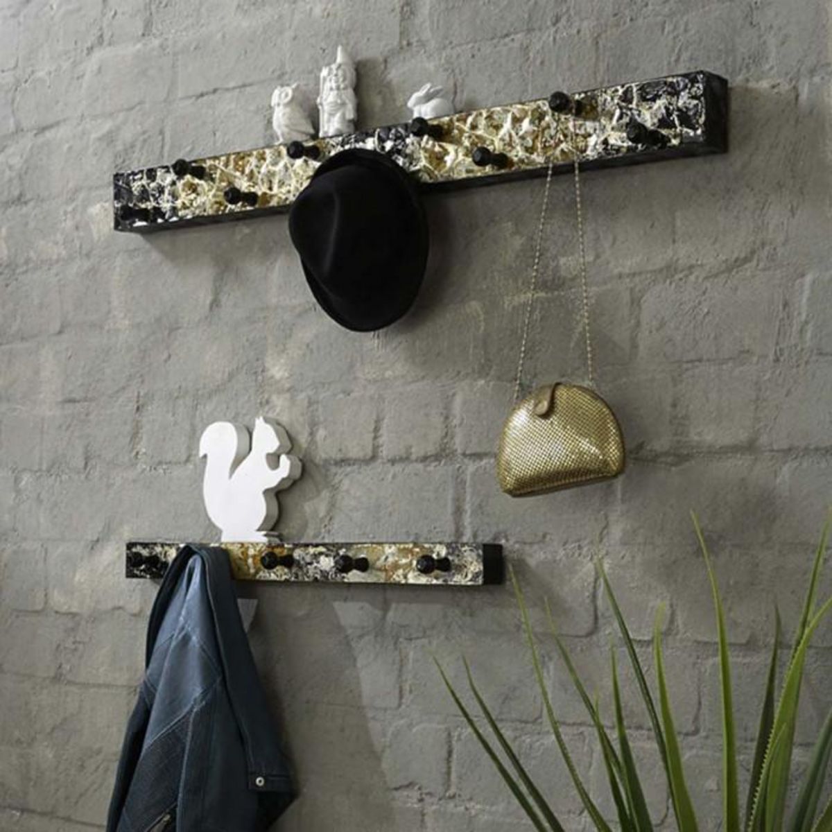 Paris Prix Patère Murale Design  5 Crochets  75cm Noir & Or