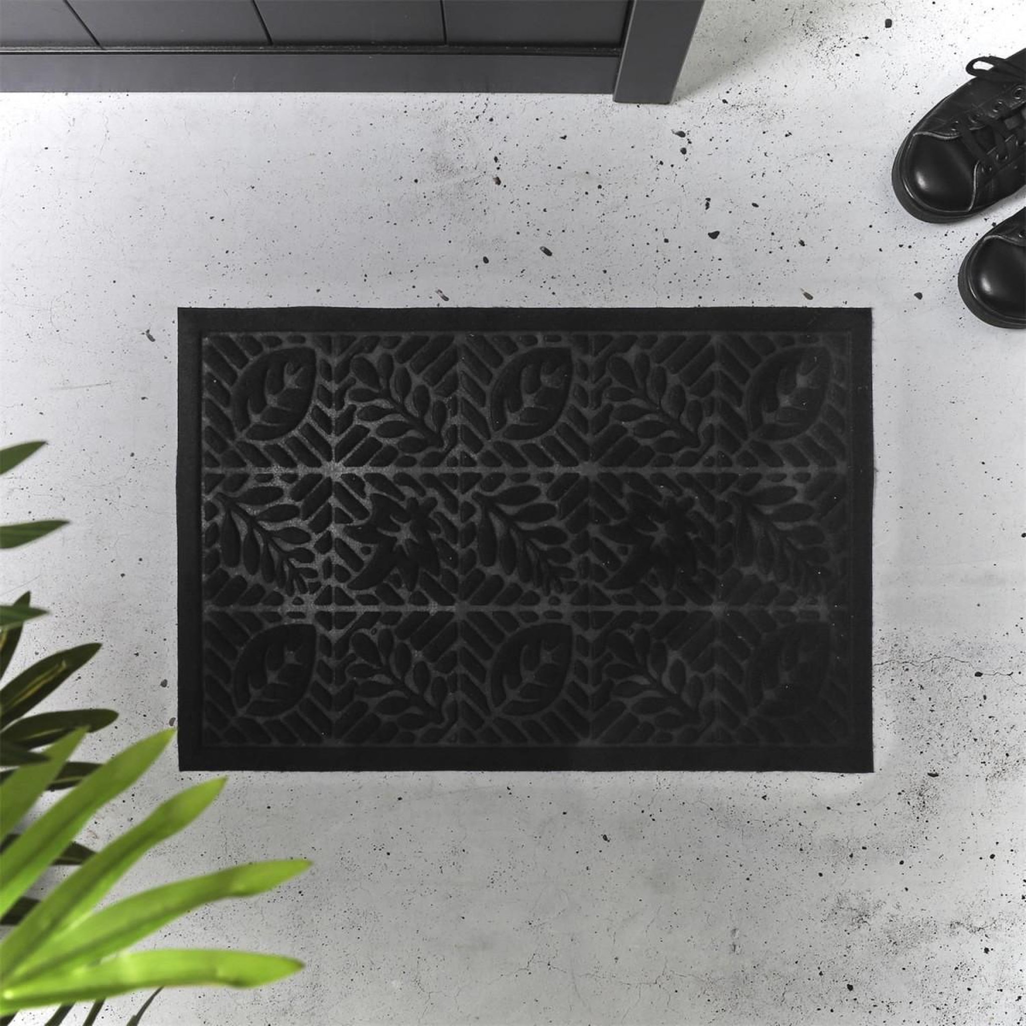 Voir la diapositive 2 : The Home Deco Factory Paillasson Embosse  Antidérapant  40x60cm Noir