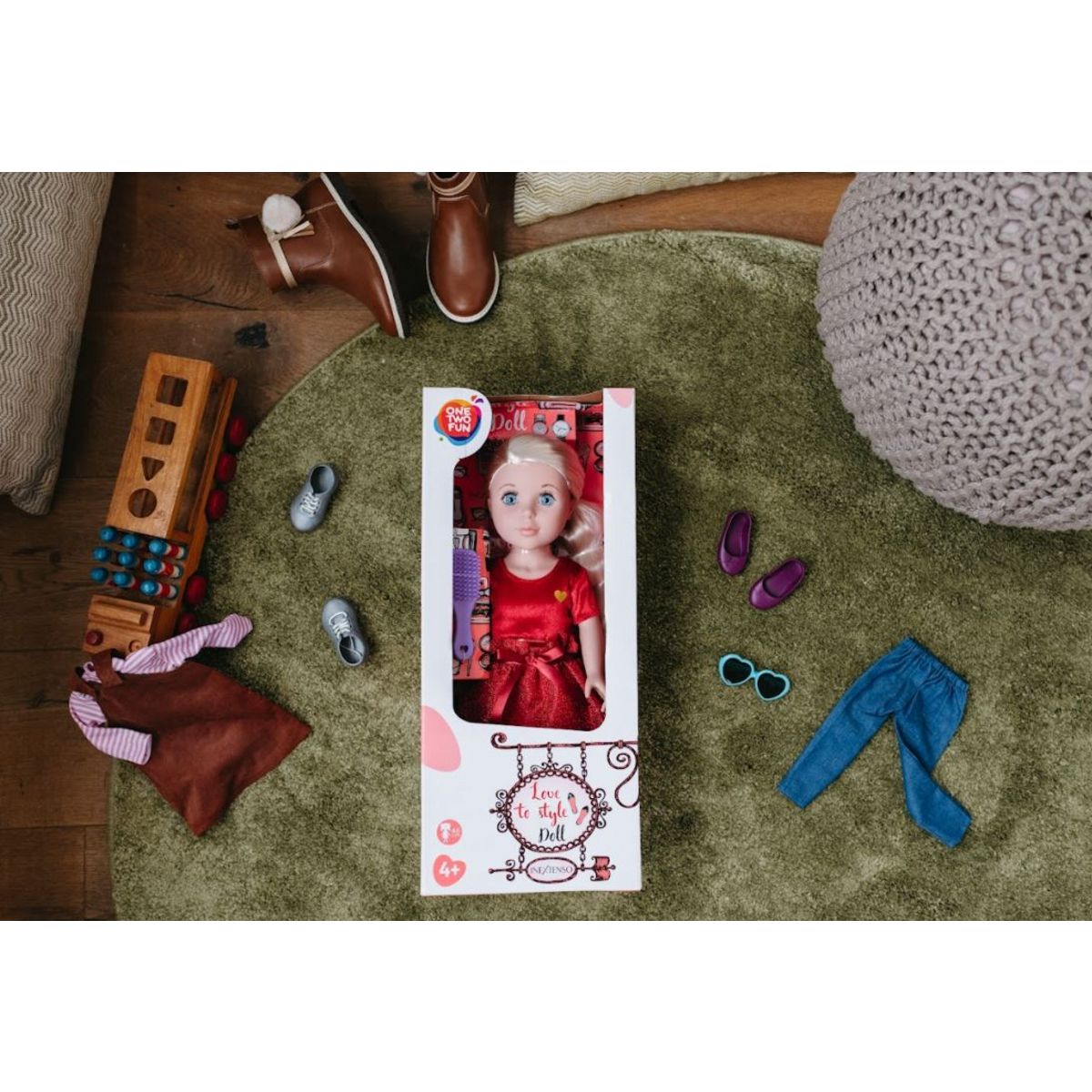 One Two Fun Ma jolie poupée mode 46 cm - Robe rouge