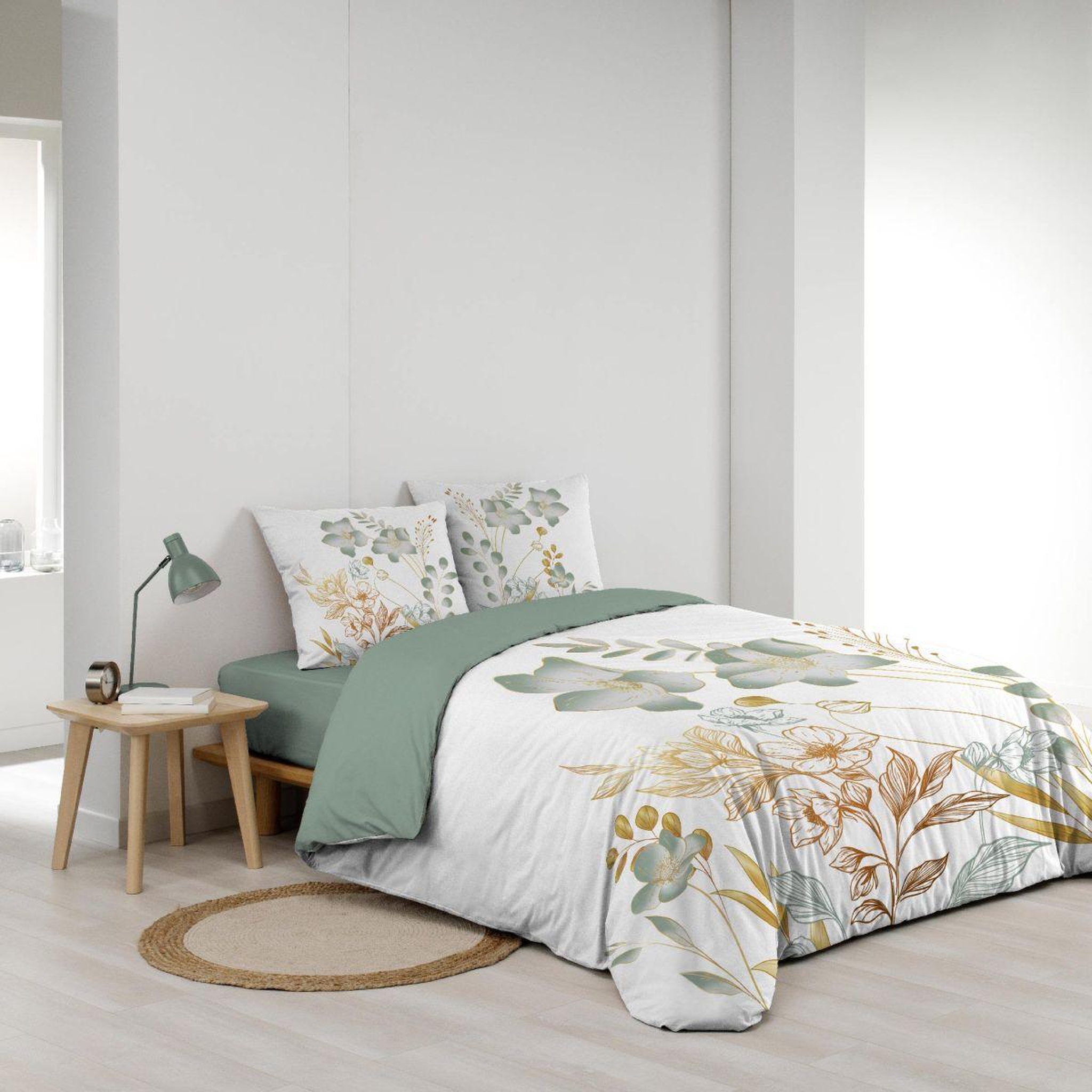 Voir la diapositive 2 : Douceur d'Intérieur Parure de lit 3 pièces  lolita  240x220cm multicolore