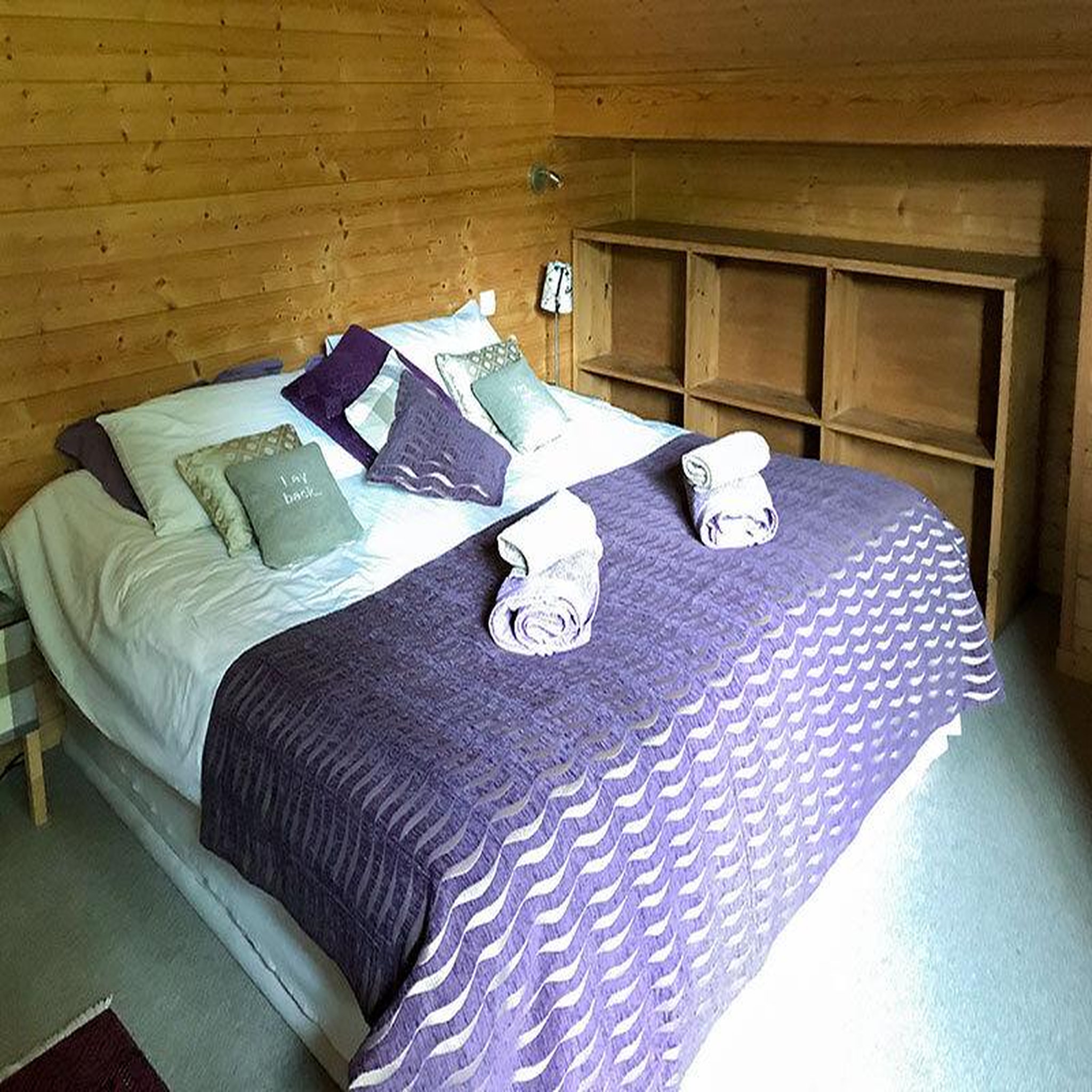 Voir la diapositive 2 : Smartbox Séjour en chalet à la montagne : 2 jours en chambre d'hôtes avec spa près de samoëns - coffret cadeau séjour