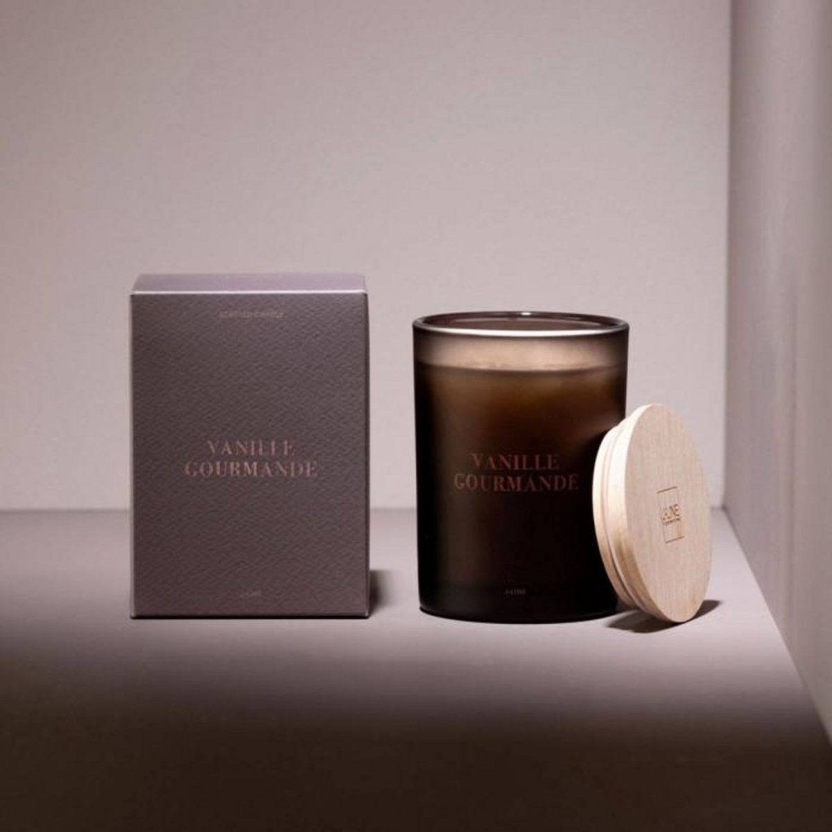 Paris Prix Bougie Parfumée  Accords Essentiels  12cm Vanille Gourmande