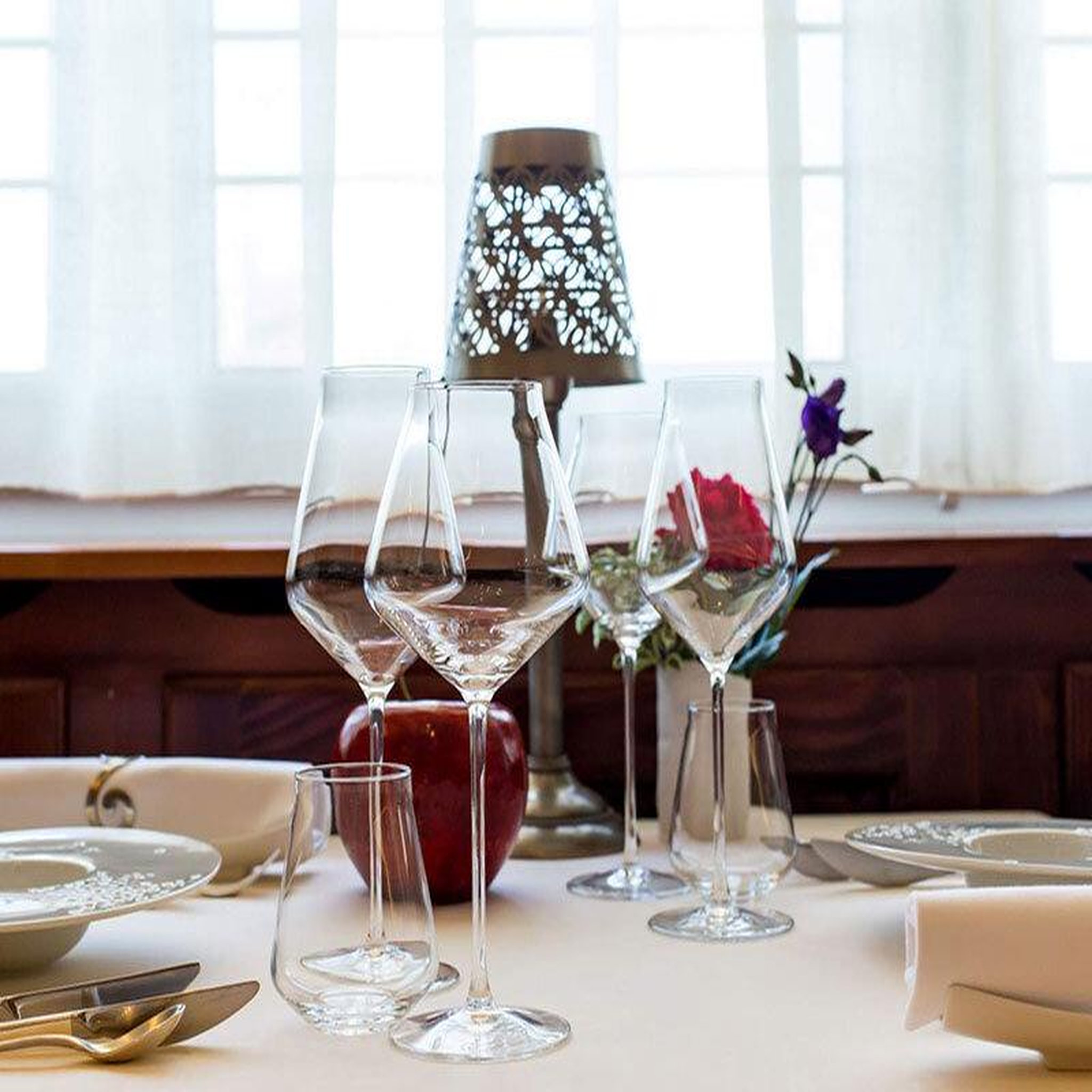 Voir la diapositive 2 : Smartbox Adresses primées : repas 8 plats au restaurant mon plaisir près de montbéliard - coffret cadeau gastronomie