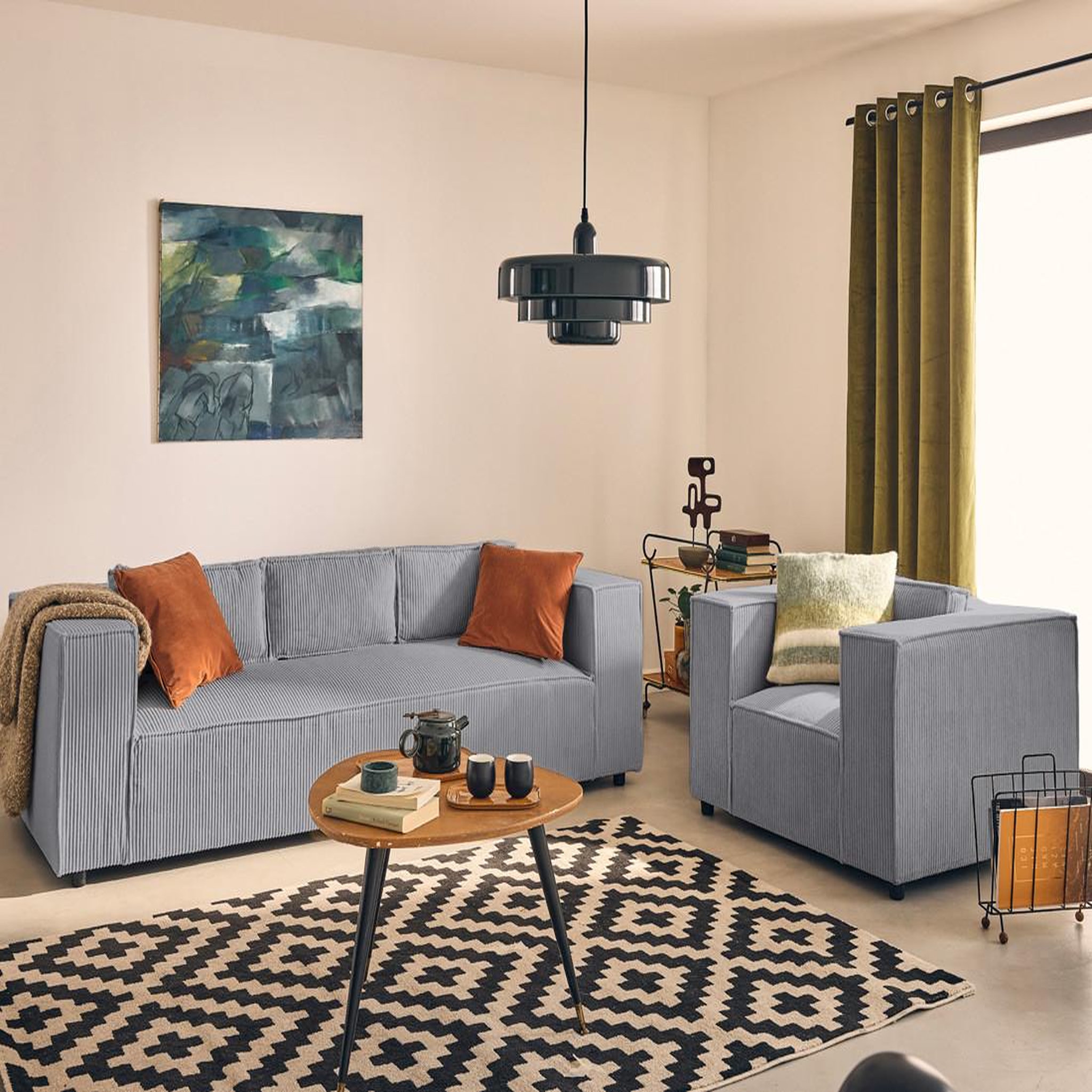 Voir la diapositive 1 : LISA DESIGN Stella - fauteuil en velours côtelé