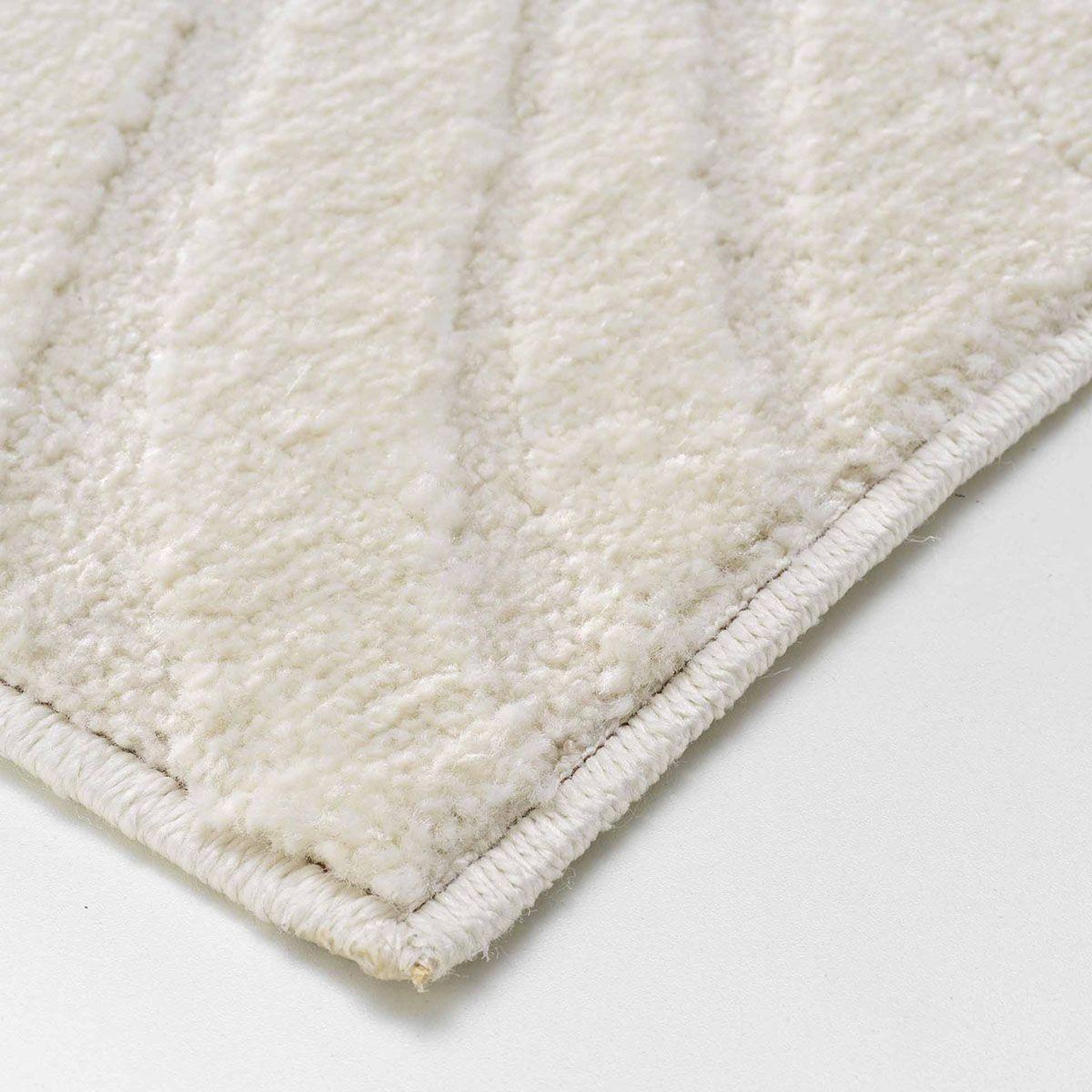 Voir la diapositive 2 : Douceur d'Intérieur Tapis shaggy relief  ankara  160x230cm beige