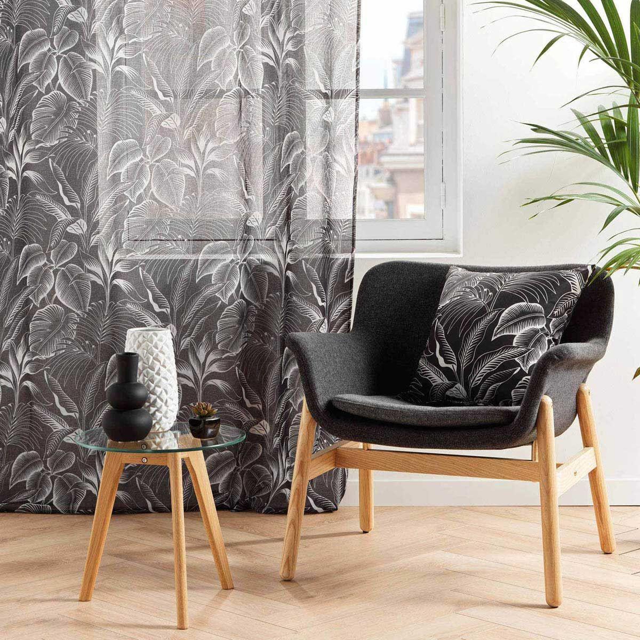 Voir la diapositive 3 : Douceur d'Intérieur Rideau voilage à œillets imprimé  cabana  140x240cm noir