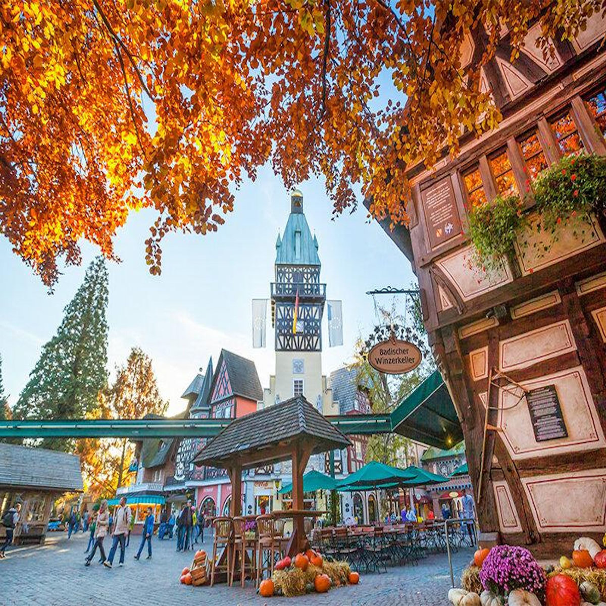 Smartbox Europa-Park 2026 en famille : 1 entrée adulte et 1 entrée enfant pour deux jours en basse saison - Coffret Cadeau Sport & Aventure