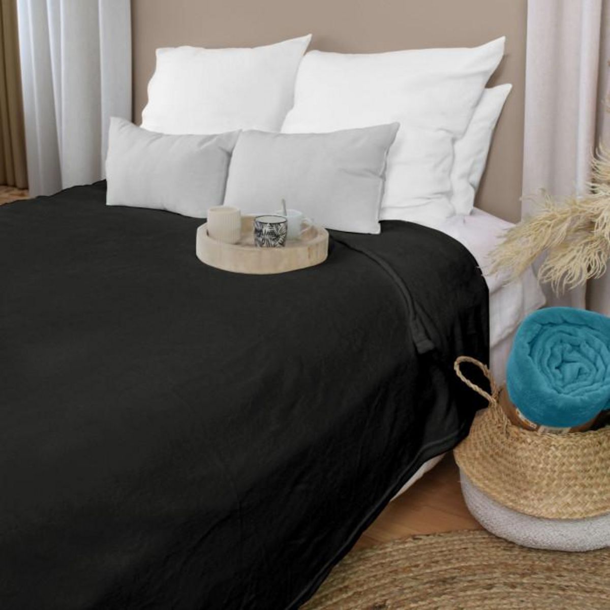 Paris Prix Plaid Polaire XL Uni  Coral Fleece  180x220cm Noir