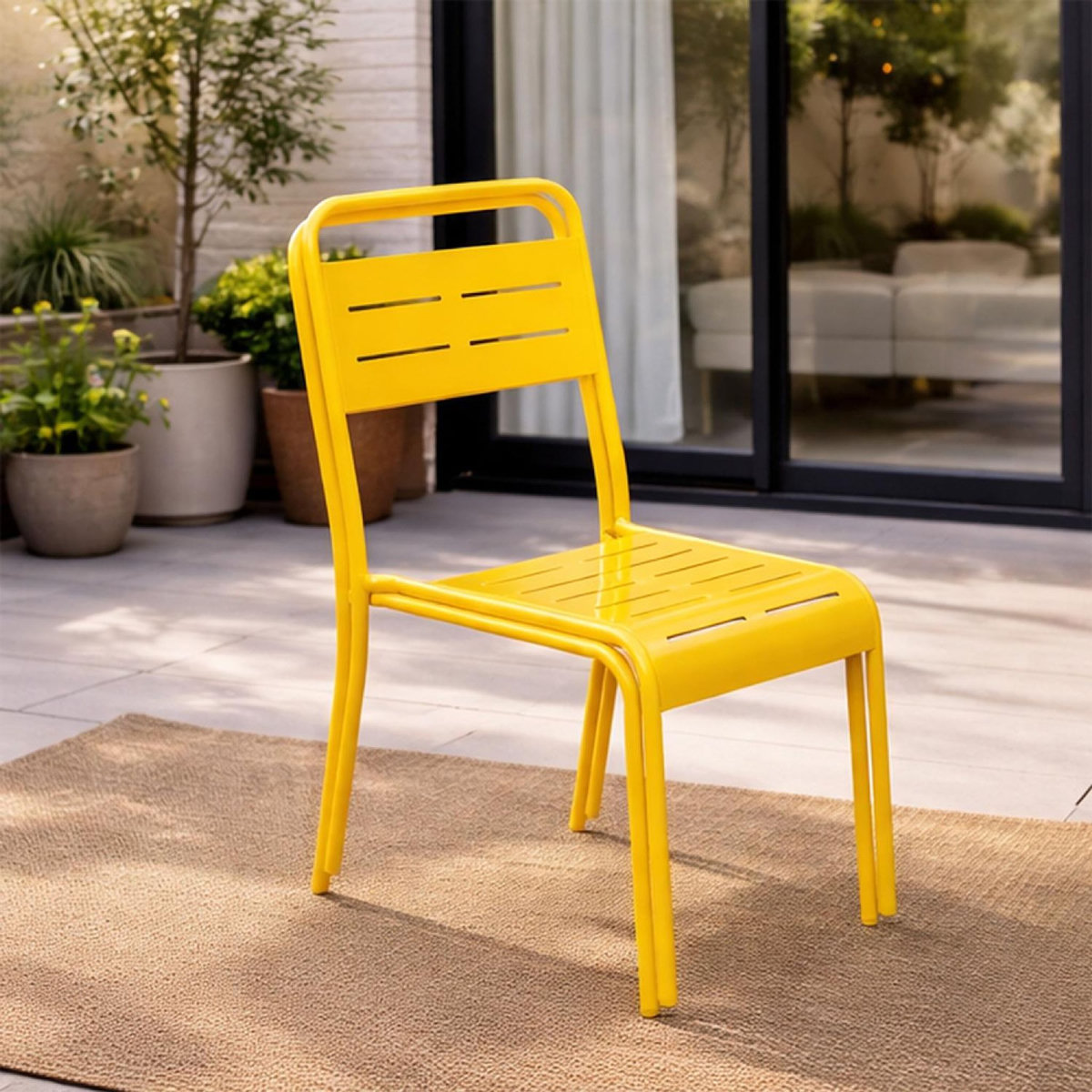 CONCEPT USINE Lot de 2 chaises de jardin empilables jaunes BERGAME