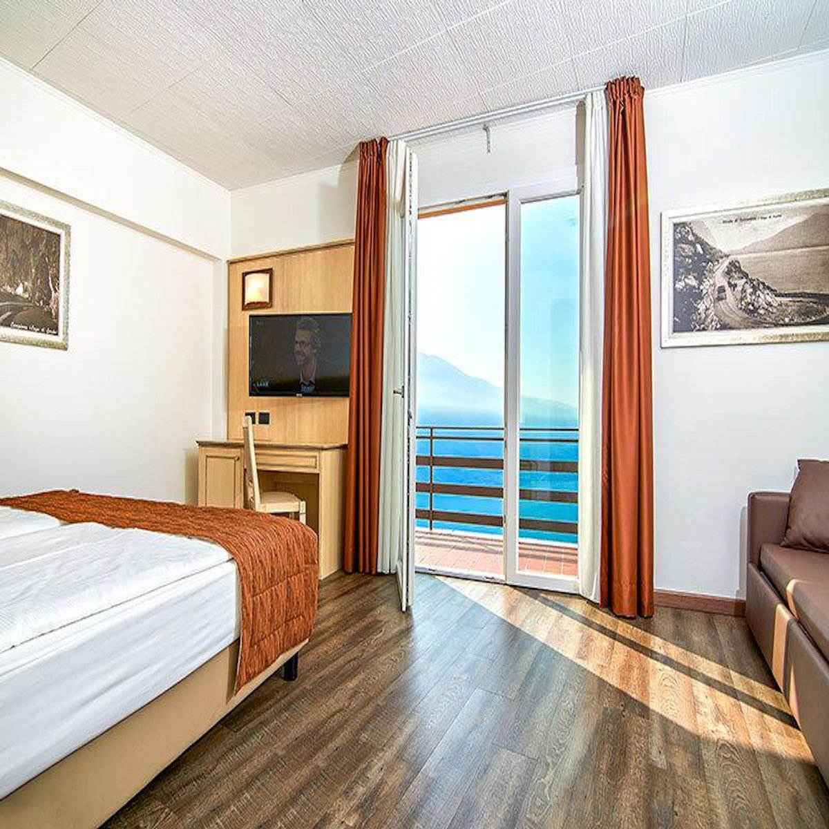 Smartbox Escapade sur le lac de Garde : 1 nuit dans un hôtel 4 étoiles avec accès au spa et bouteille de vin - Coffret Cadeau Séjour