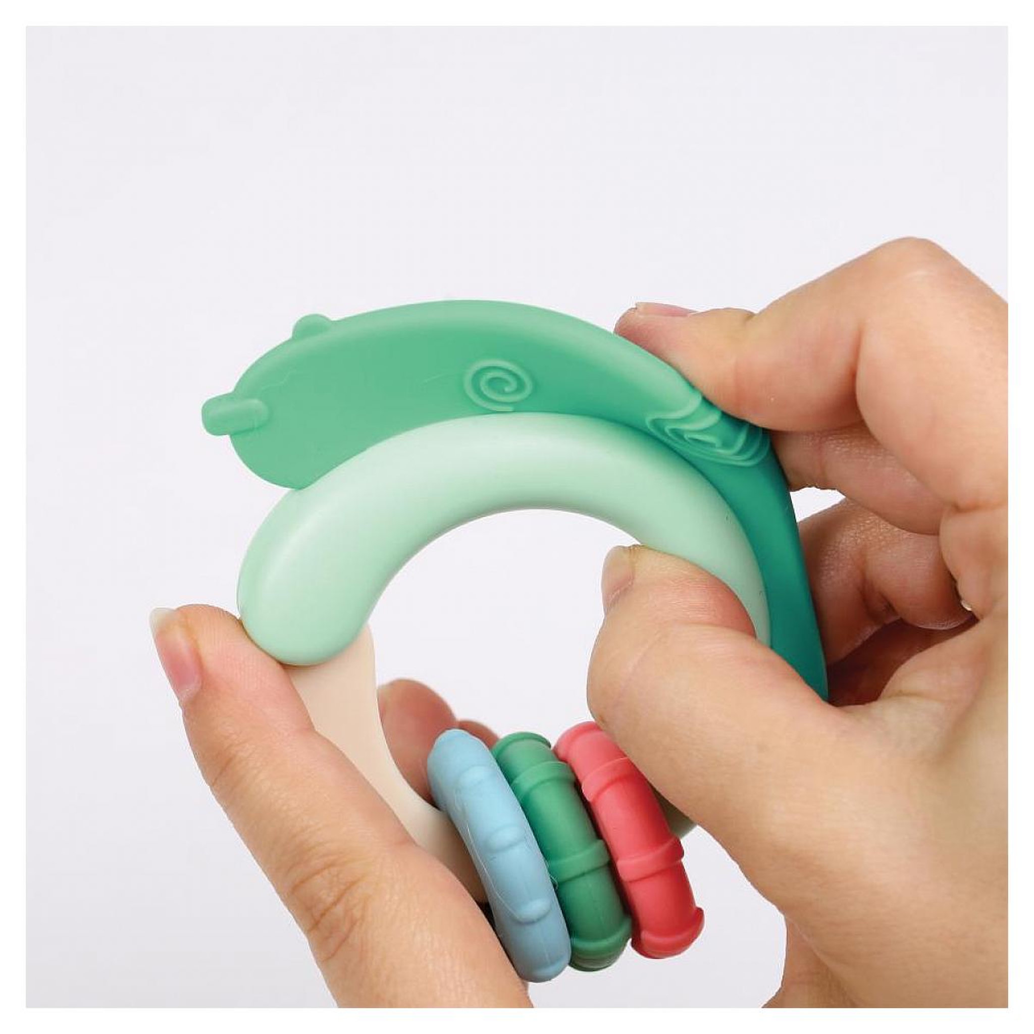 Voir la diapositive 2 : LUDI lot de trois hochets de dentitions