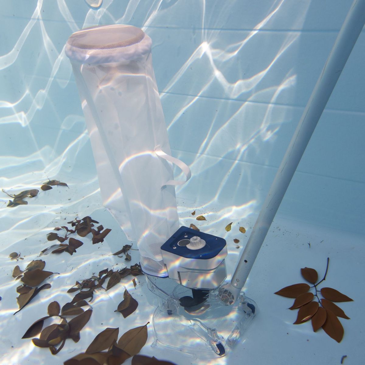 GRE Ramasse-feuille à batterie pour piscine - 12cm à 3m max