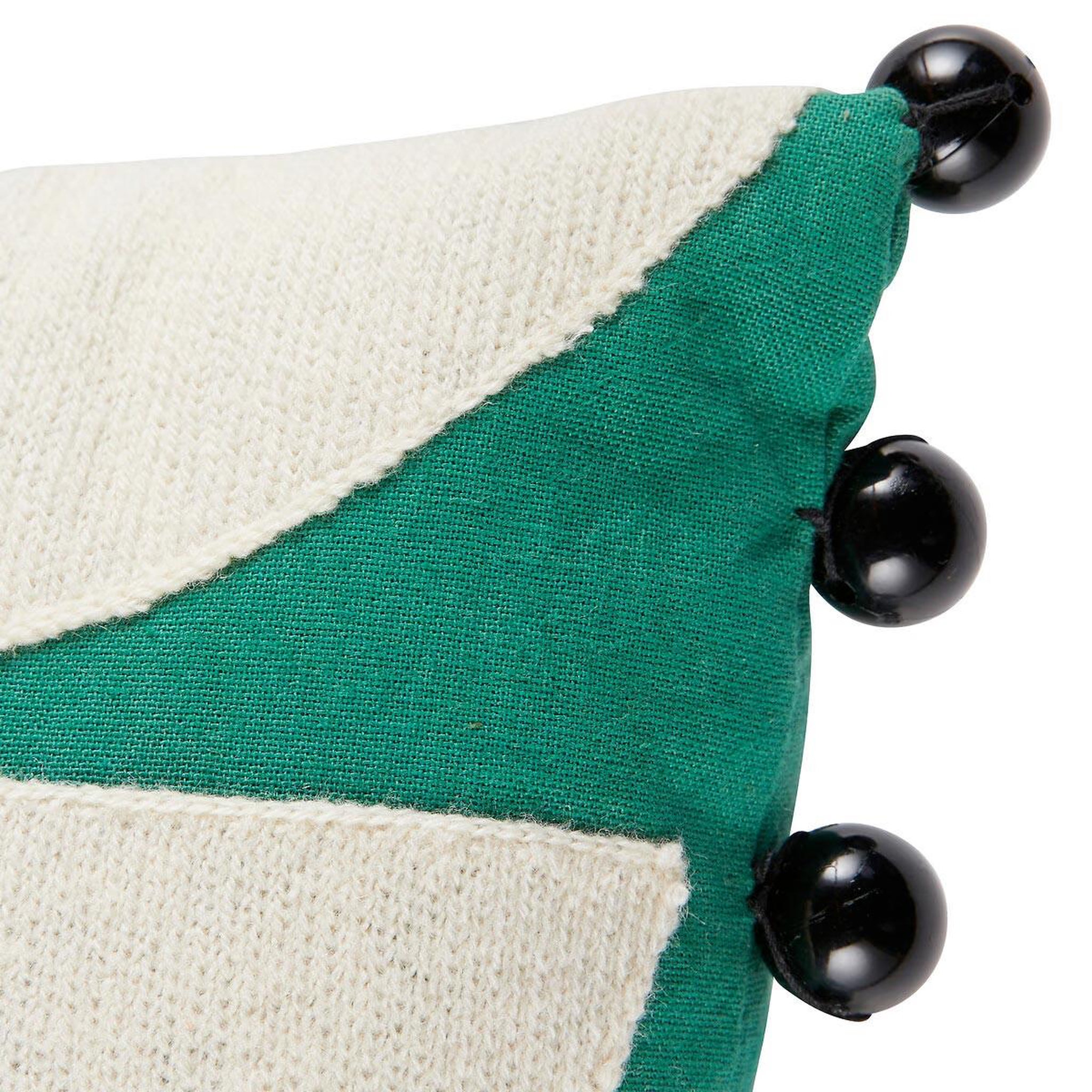 Voir la diapositive 2 : ATMOSPHERA Coussin brodé perle  malakite  30x30cm vert cèdre
