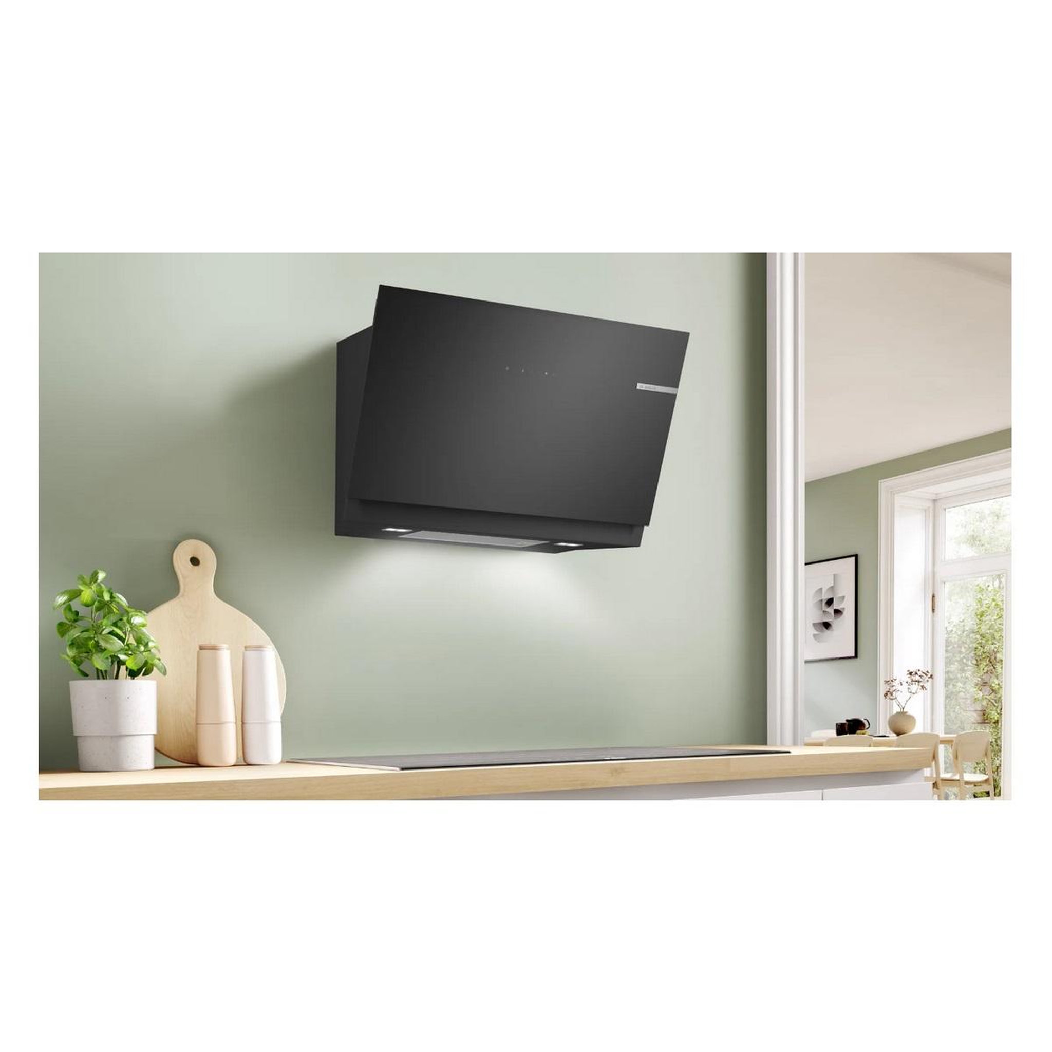 Voir la diapositive 3 : BOSCH Hotte décorative inclinée 80cm 438m3/h noir - dwj81an60