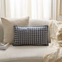 Voir la diapositive 3 : ATMOSPHERA Coussin Déco Imprimé Vichy  Groove  30x50cm Bleu