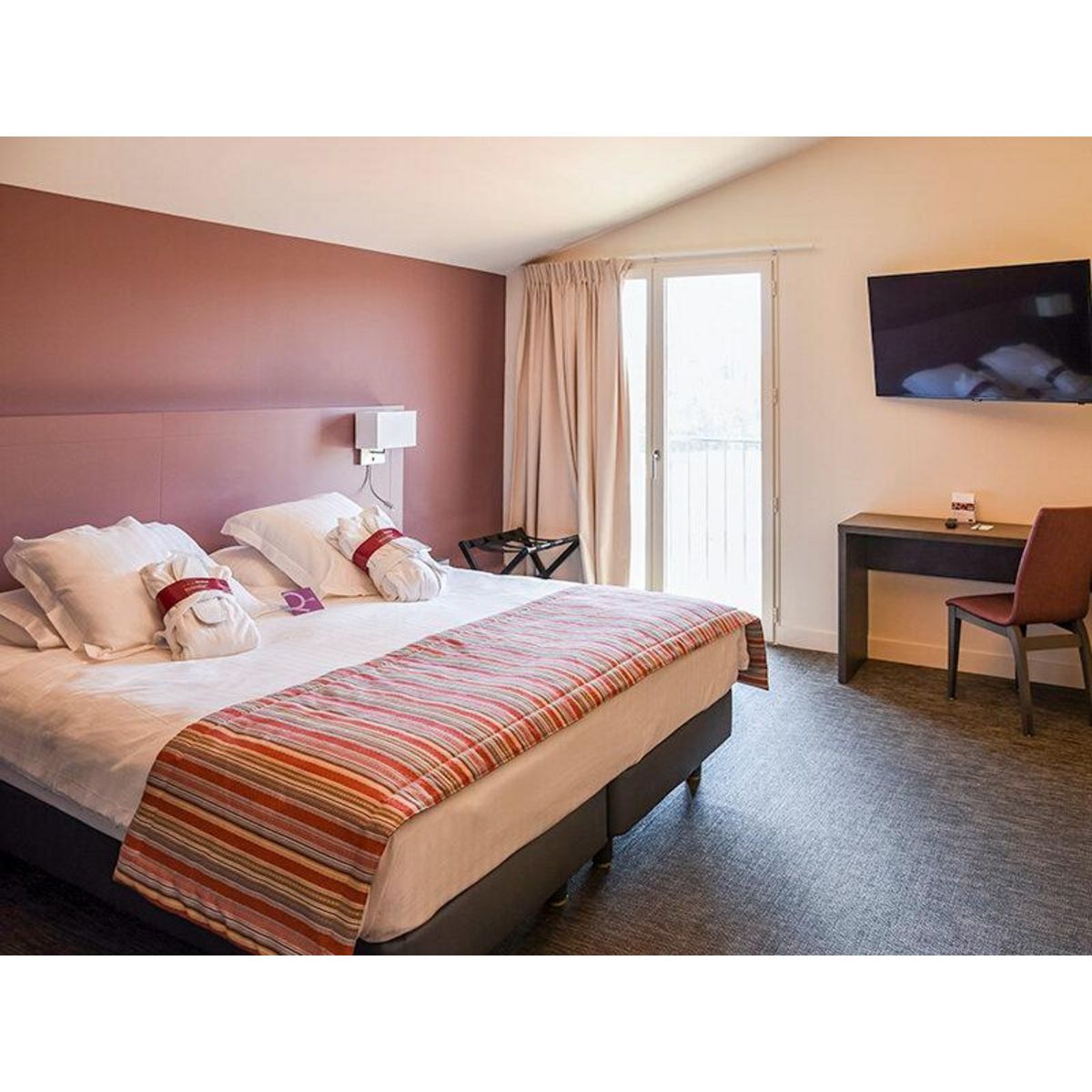 Smartbox Séjour de 2 jours avec dîner en hôtel 4* tout près d'Aix-en-Provence - Coffret Cadeau Séjour