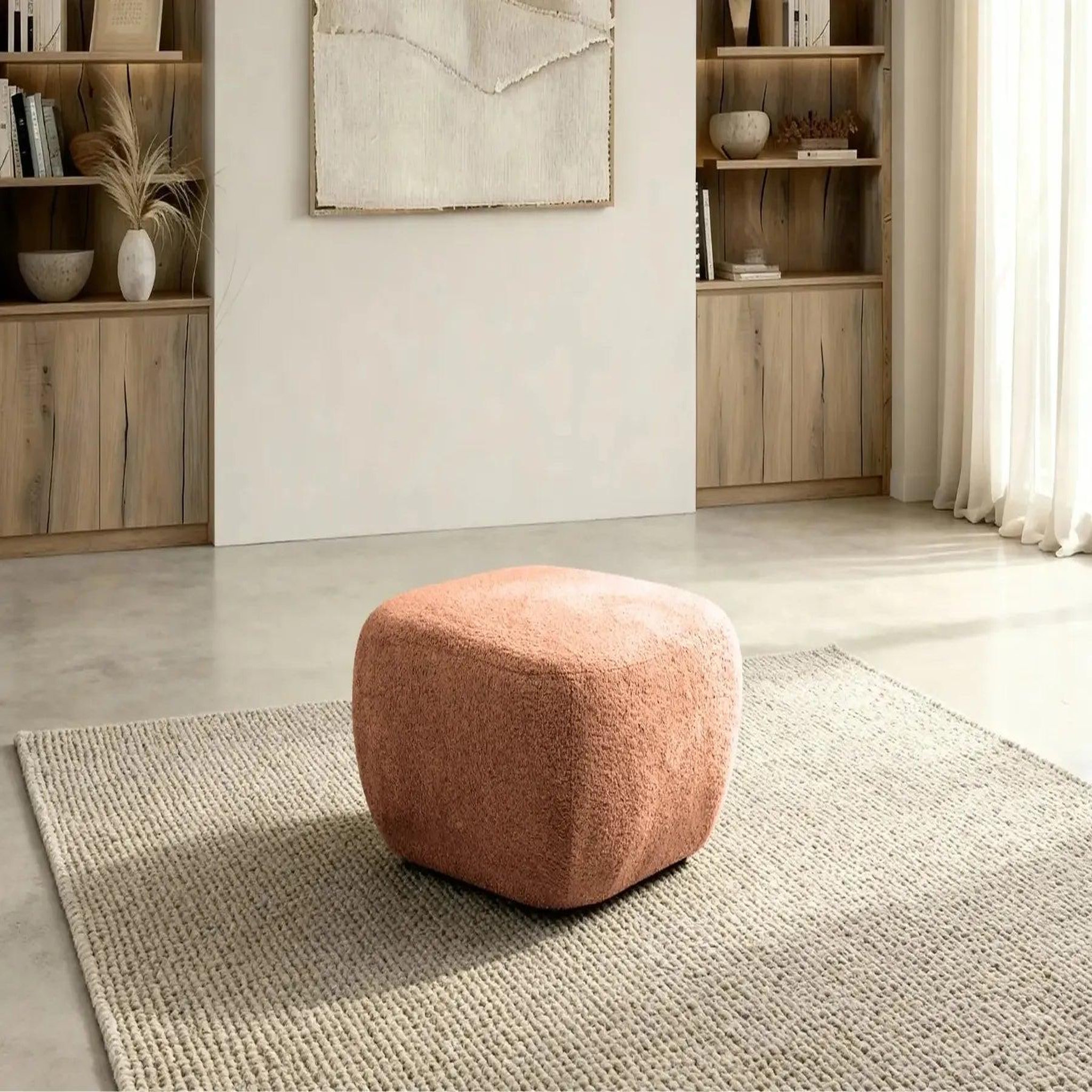 Voir la diapositive 2 : CASANOVA PARIS Santiago - pouf tissu bouclette