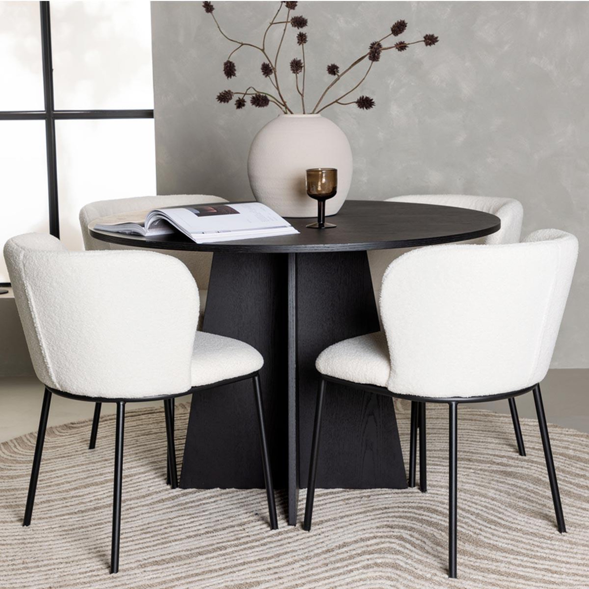 Voir la diapositive 4 : Paris Prix Ensemble table à manger & 4 chaises  bootcut & edina  110cm noir & blanc