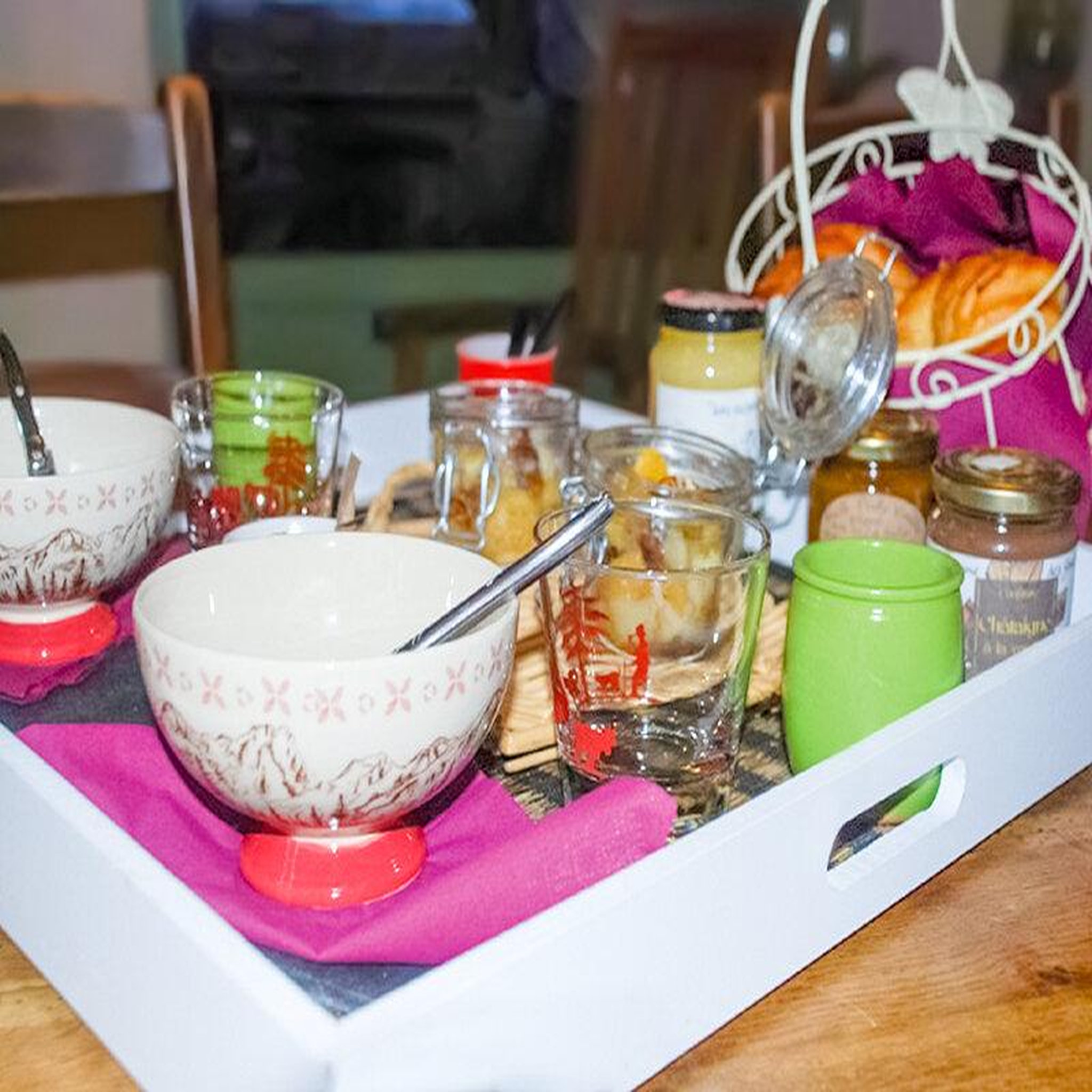 Voir la diapositive 4 : Smartbox 3 jours en famille dans un lodge près de clermont-ferrand - coffret cadeau séjour