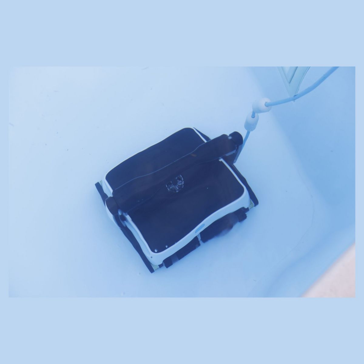 UBBINK Robot aspirateur piscine électrique -  130m² max - ROBOTCLEAN 3 PLUS