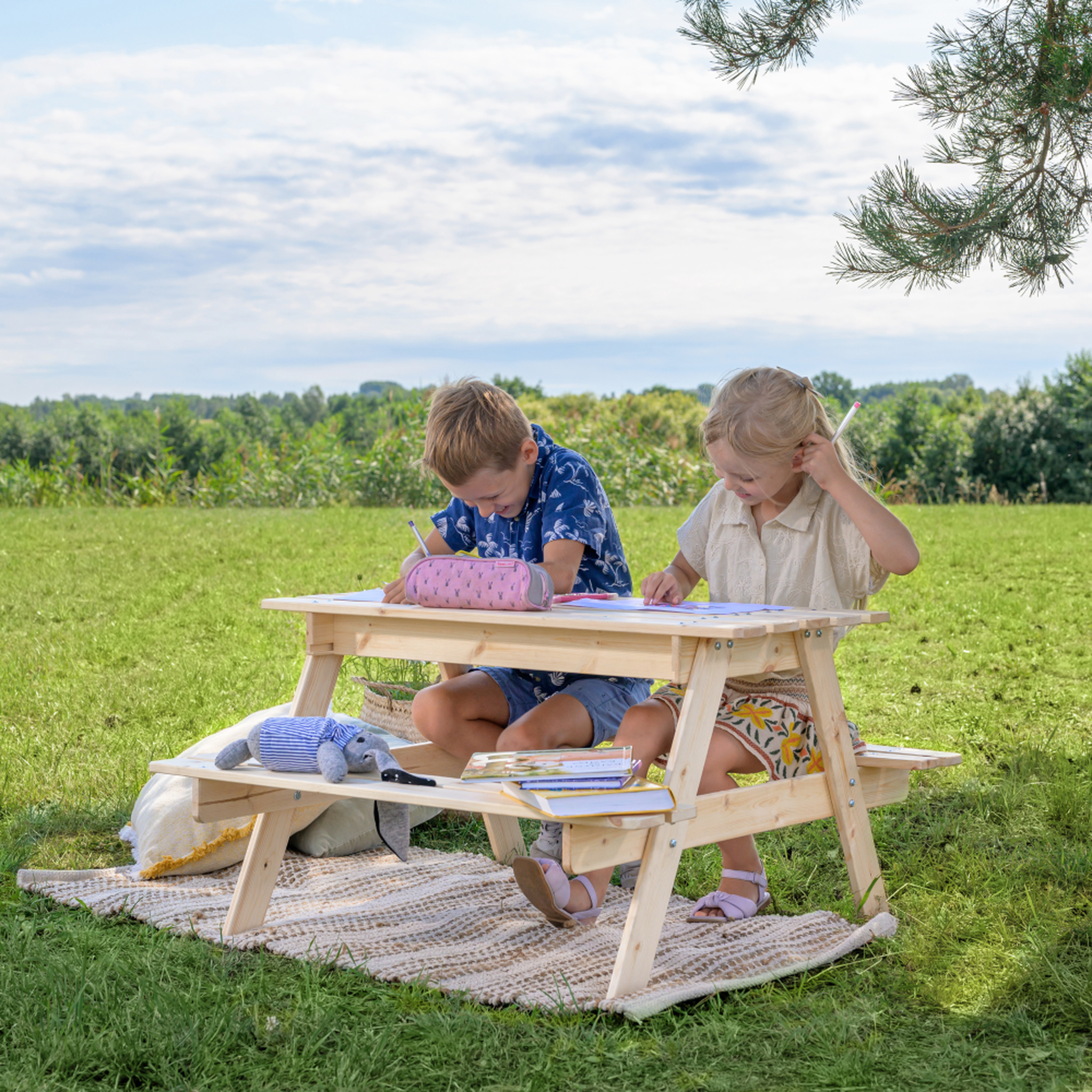Voir la diapositive 3 : TIMBELA Table enfant pour le jardin table et chaise enfant avec 90x90xh50 cm m010-1