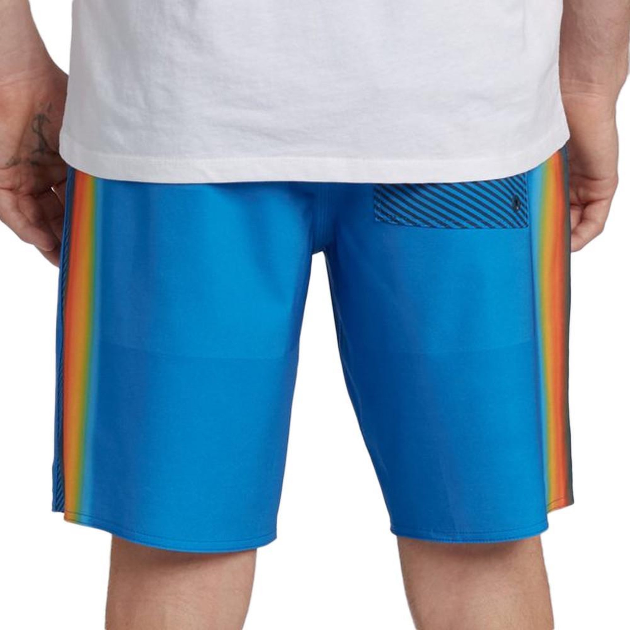 Voir la diapositive 2 : BILLABONG Short de bain Bleu Homme Billabong Airlite