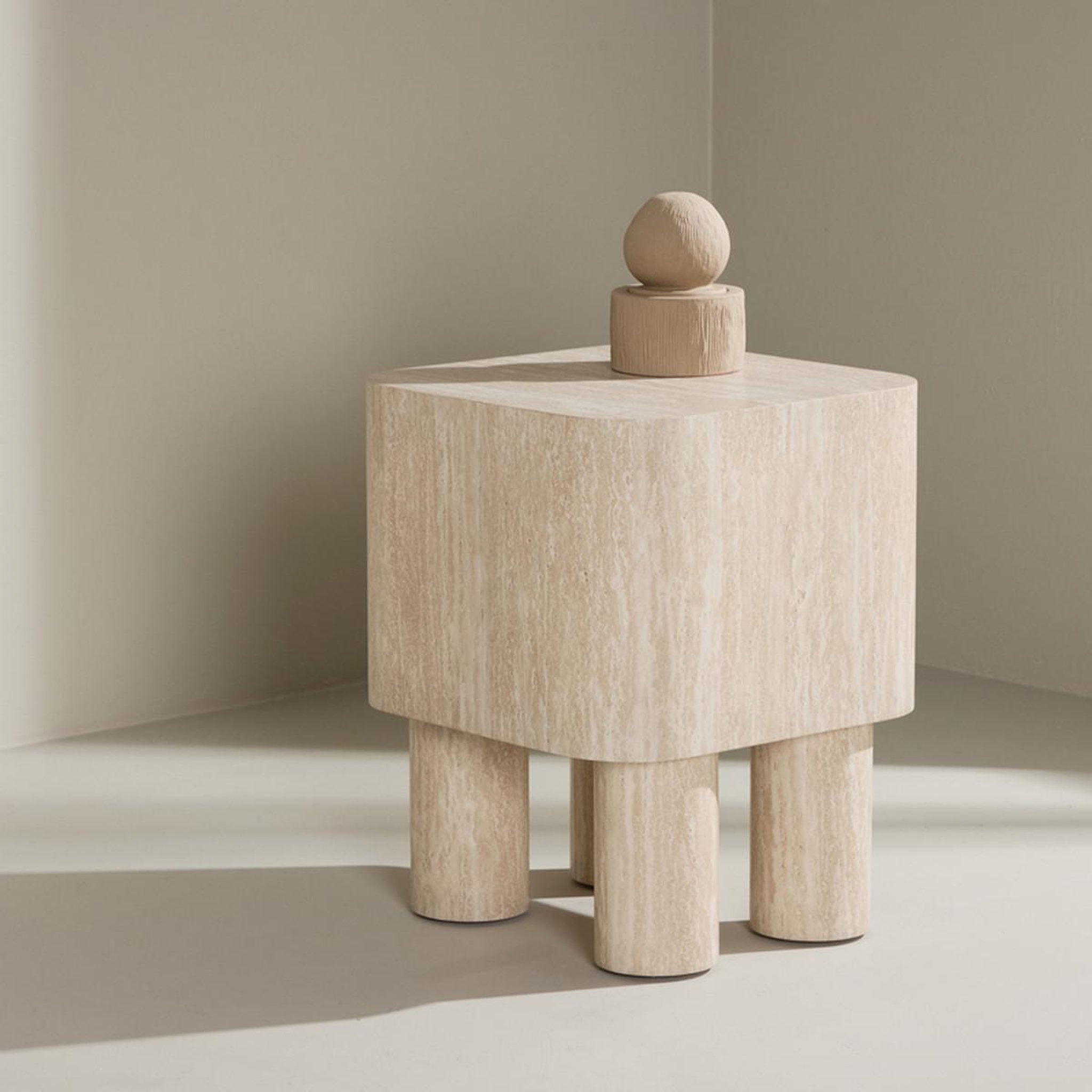 Voir la diapositive 5 : Paris Prix Table d'Appoint Effet Travertin  Klirou  50cm Beige
