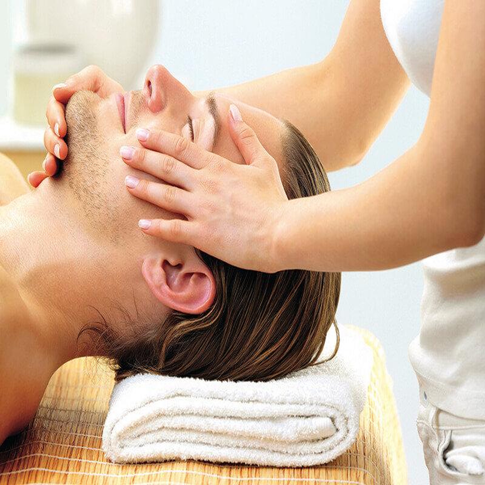 Voir la diapositive 3 : Smartbox Massages à paris - coffret cadeau bien-être