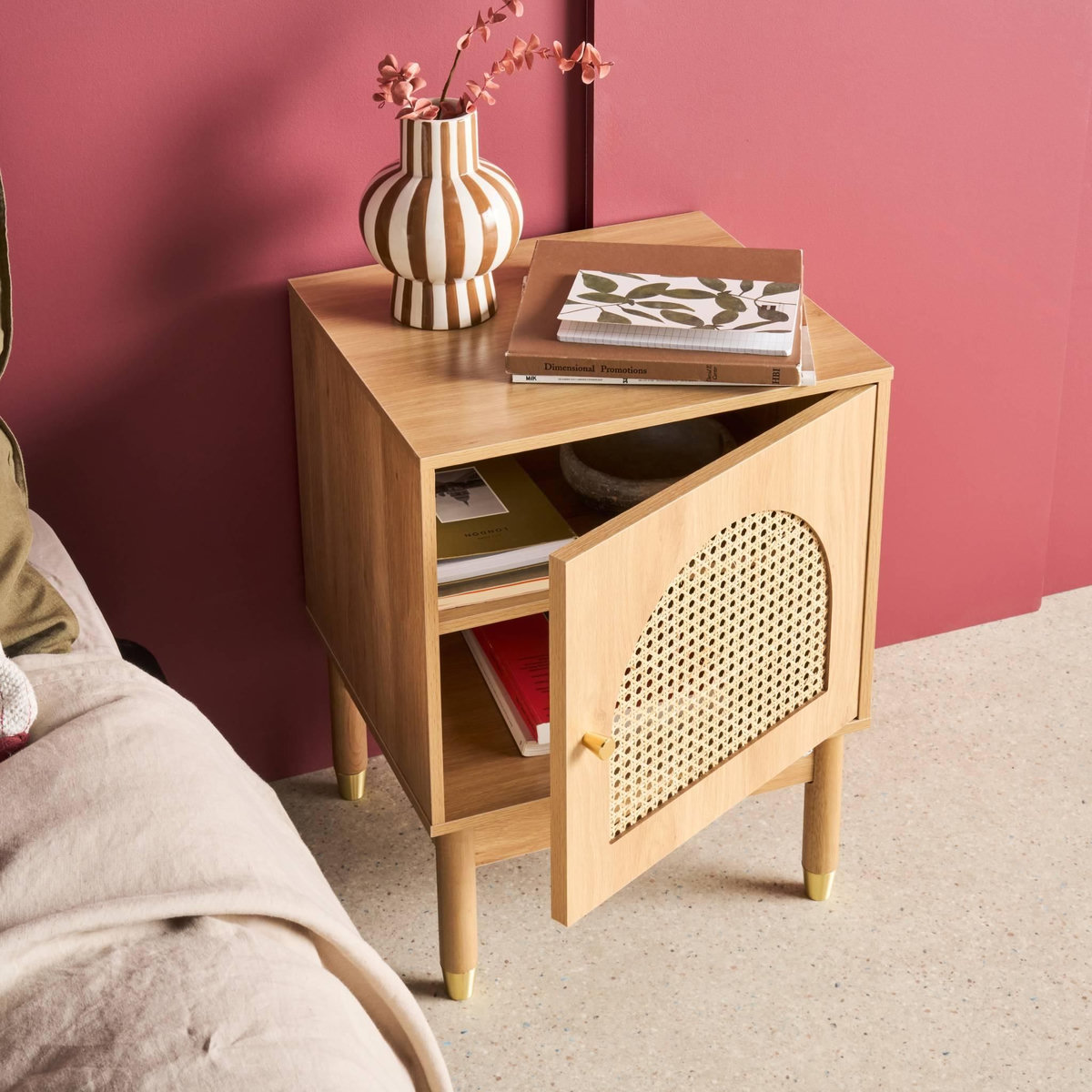 SWEEEK Lot de 2 tables de chevet bohème bois et cannage naturel 1 porte 45 x 40 x 60 cm - Judith