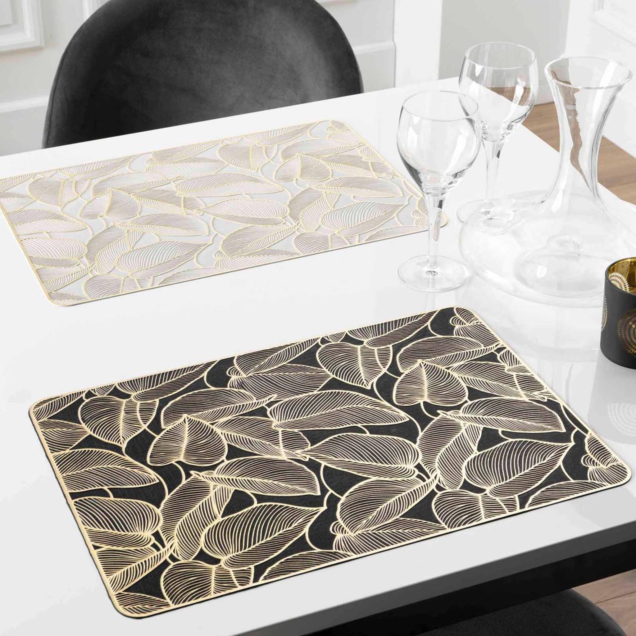 Voir la diapositive 2 : Douceur d'Intérieur Set de table métallisé  folis  30x45cm noir & or