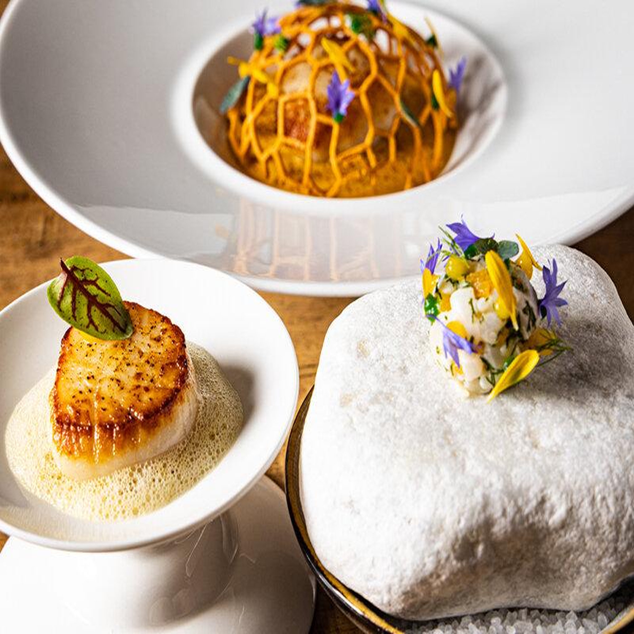 Voir la diapositive 2 : Smartbox Instant gourmand en duo dans un restaurant d'exception : menu 5 plats près de dijon - coffret cadeau gastronomie