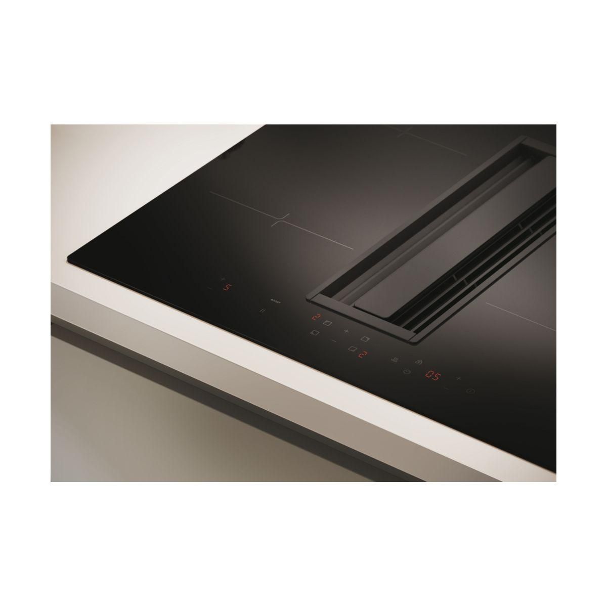 Candy Plaque induction aspirante CIH614CF