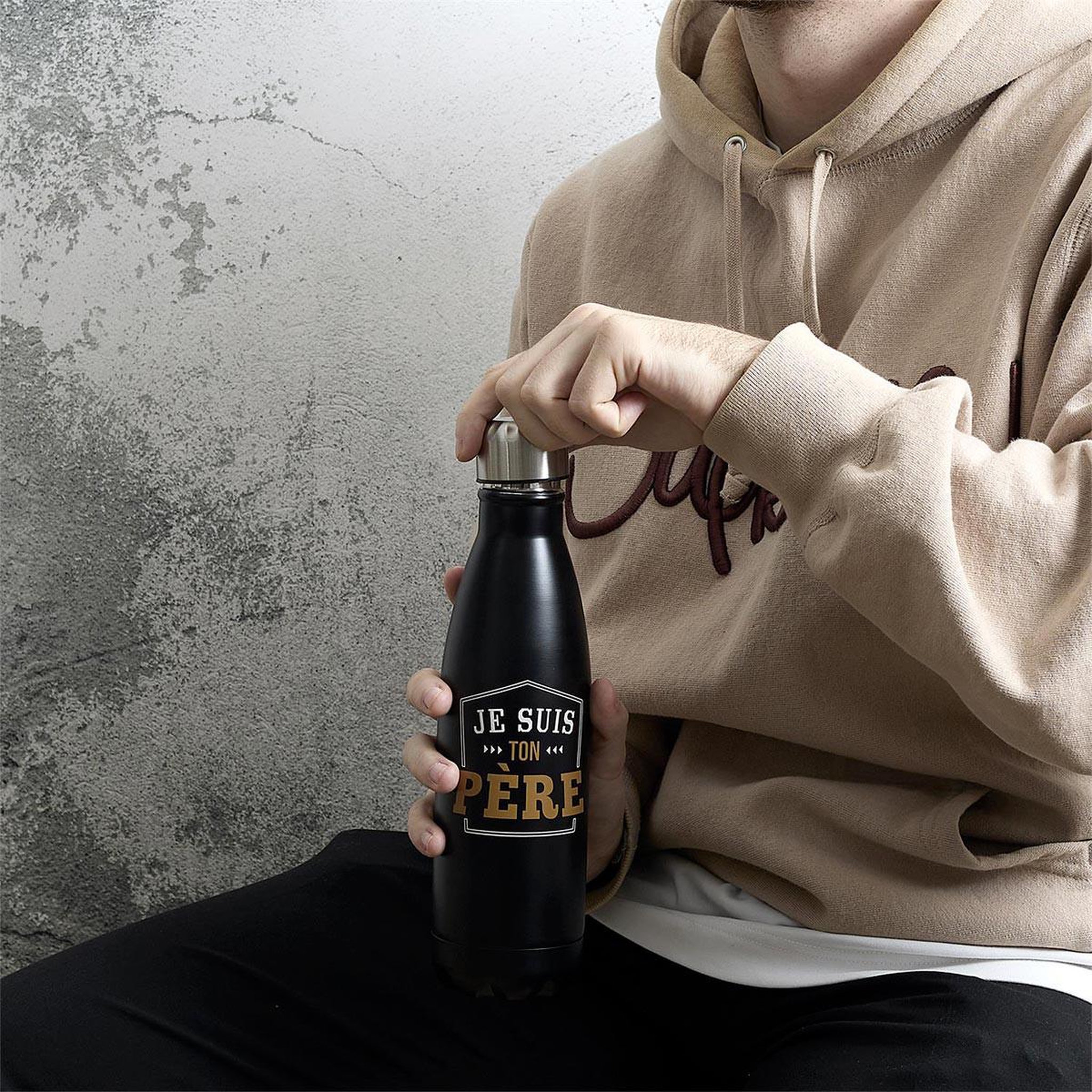 Voir la diapositive 6 : The concept Factory Bouteille Isotherme en Inox  Je Suis Ton Père  50cl Noir