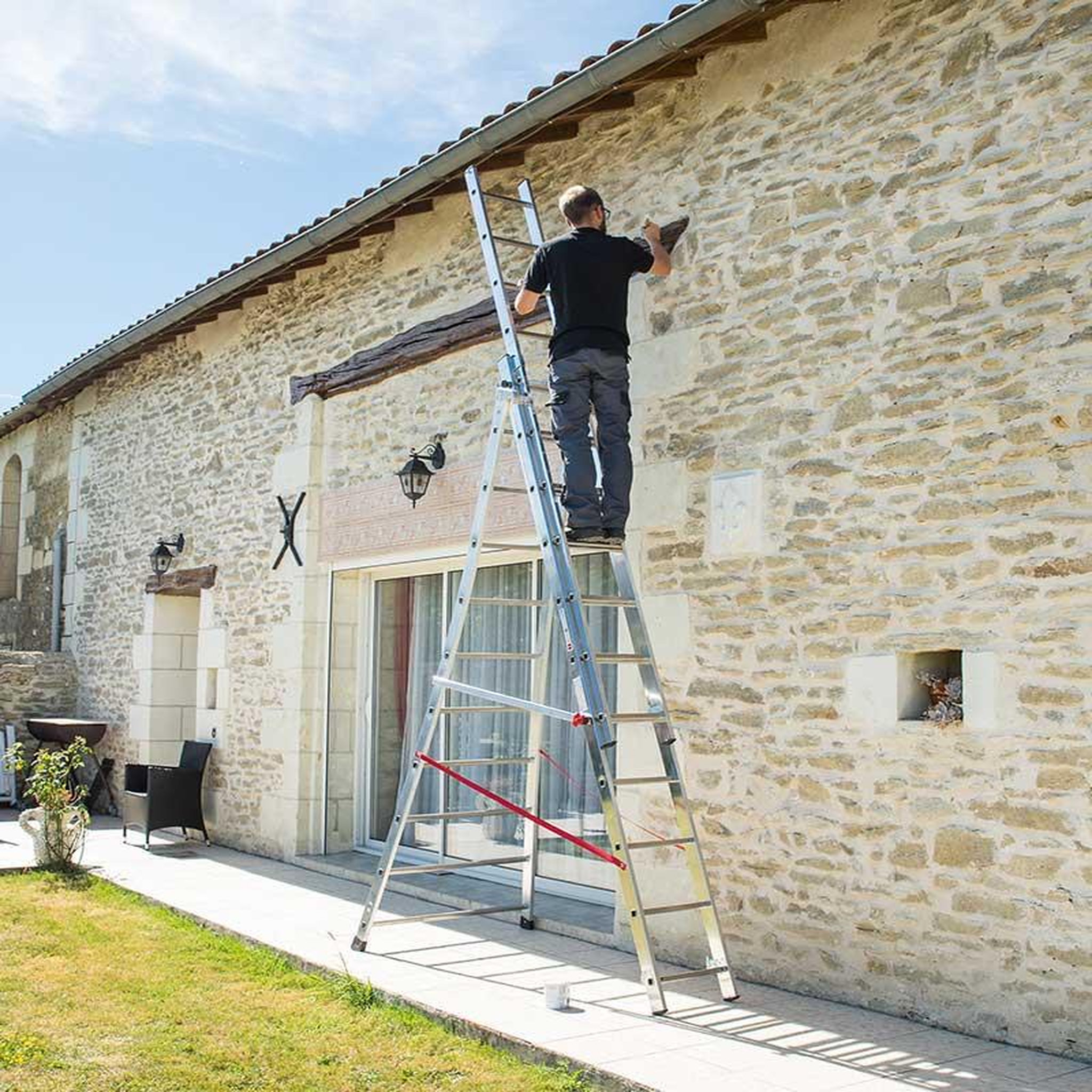 Voir la diapositive 2 : HAILO Echelle transformable pro 3 plans 3x11 échelons 6,5m/7,3m en aluminium Hailo Pro