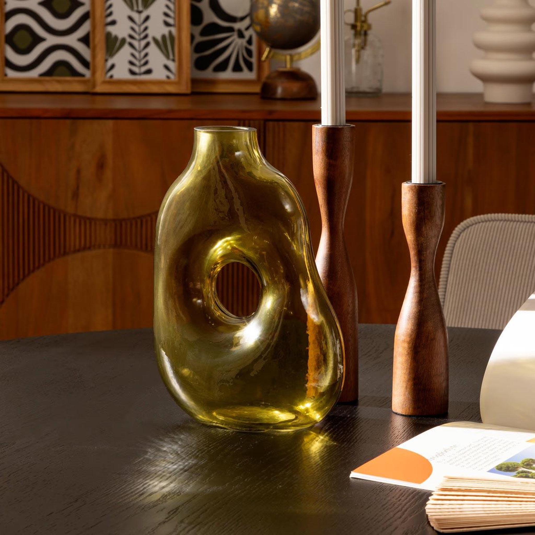 Voir la diapositive 3 : ATMOSPHERA Vase donut en verre  solag  24cm vert kaki