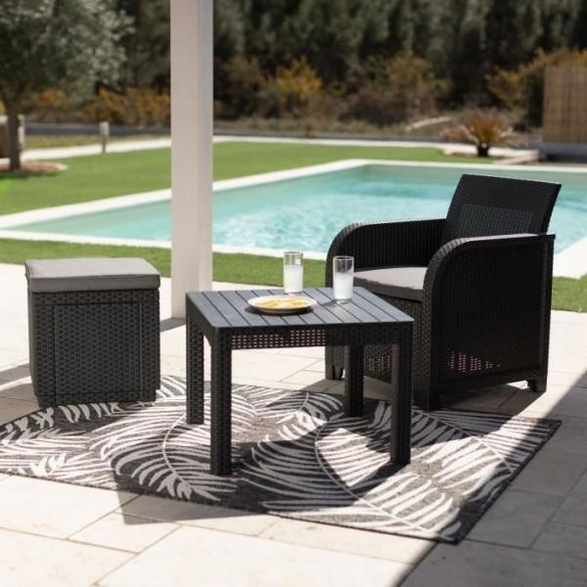 Voir la diapositive 5 : ALLIBERT by KETER Table-pouf de jardin Keter - ALLIBERT by KETER - Cube avec coussin - Gris graphite - 47,1 L