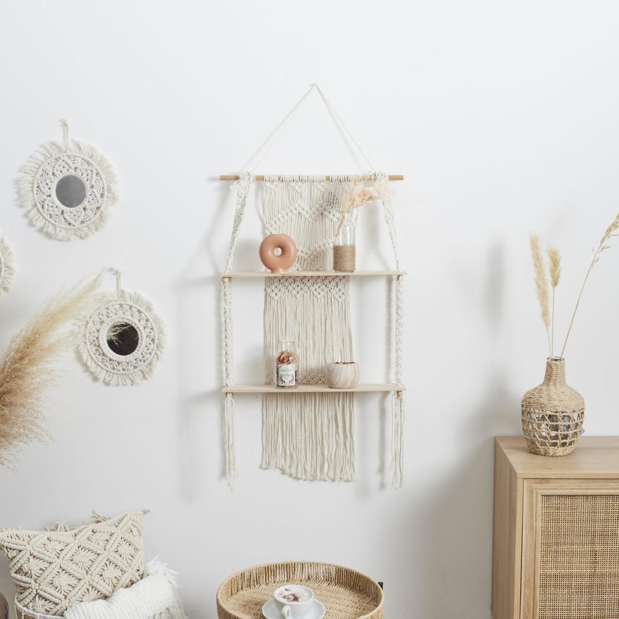 Voir la diapositive 4 : The Home Deco Factory Étagère déco 2 niveaux  boho  85cm beige