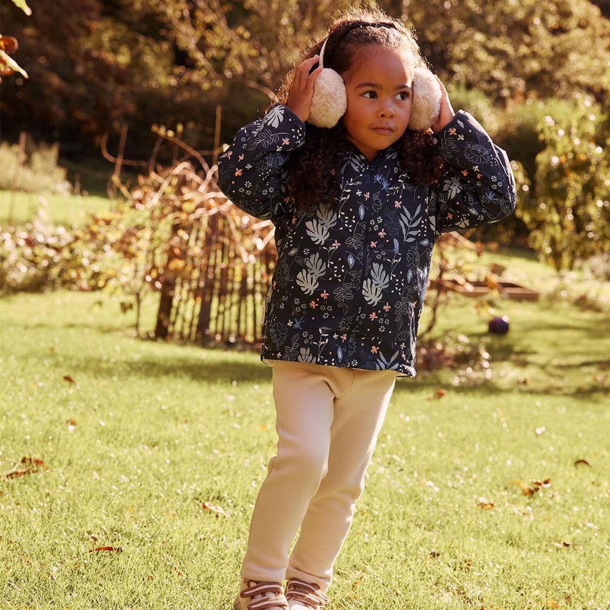 Petit Béguin Veste à capuche enfant en sherpa réversible Belle de Nuit