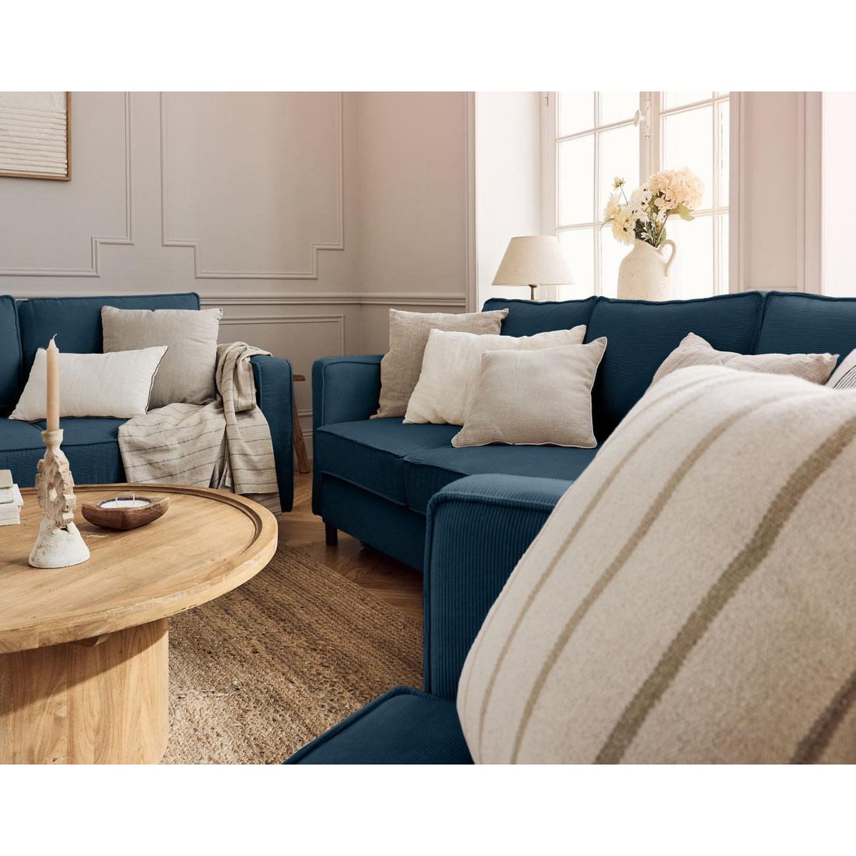 LISA DESIGN Jake - canapé 2 places en velours côtelé - pieds bois foncé