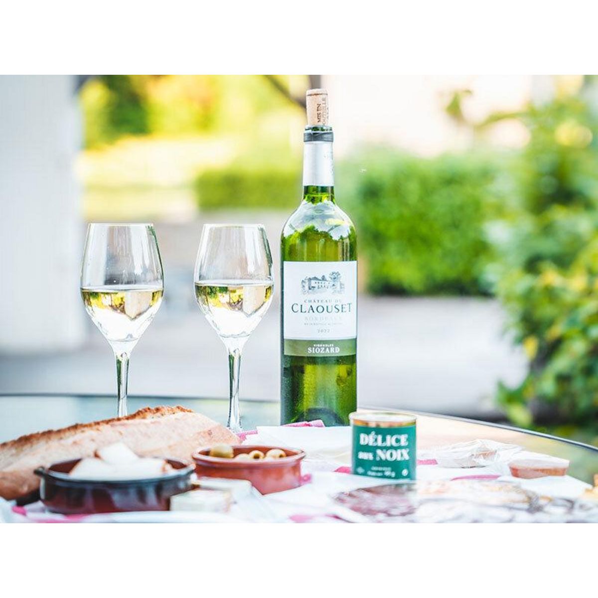 Smartbox 2 jours insolites en dôme avec vin et pétales de rose près de Bordeaux - Coffret Cadeau Séjour