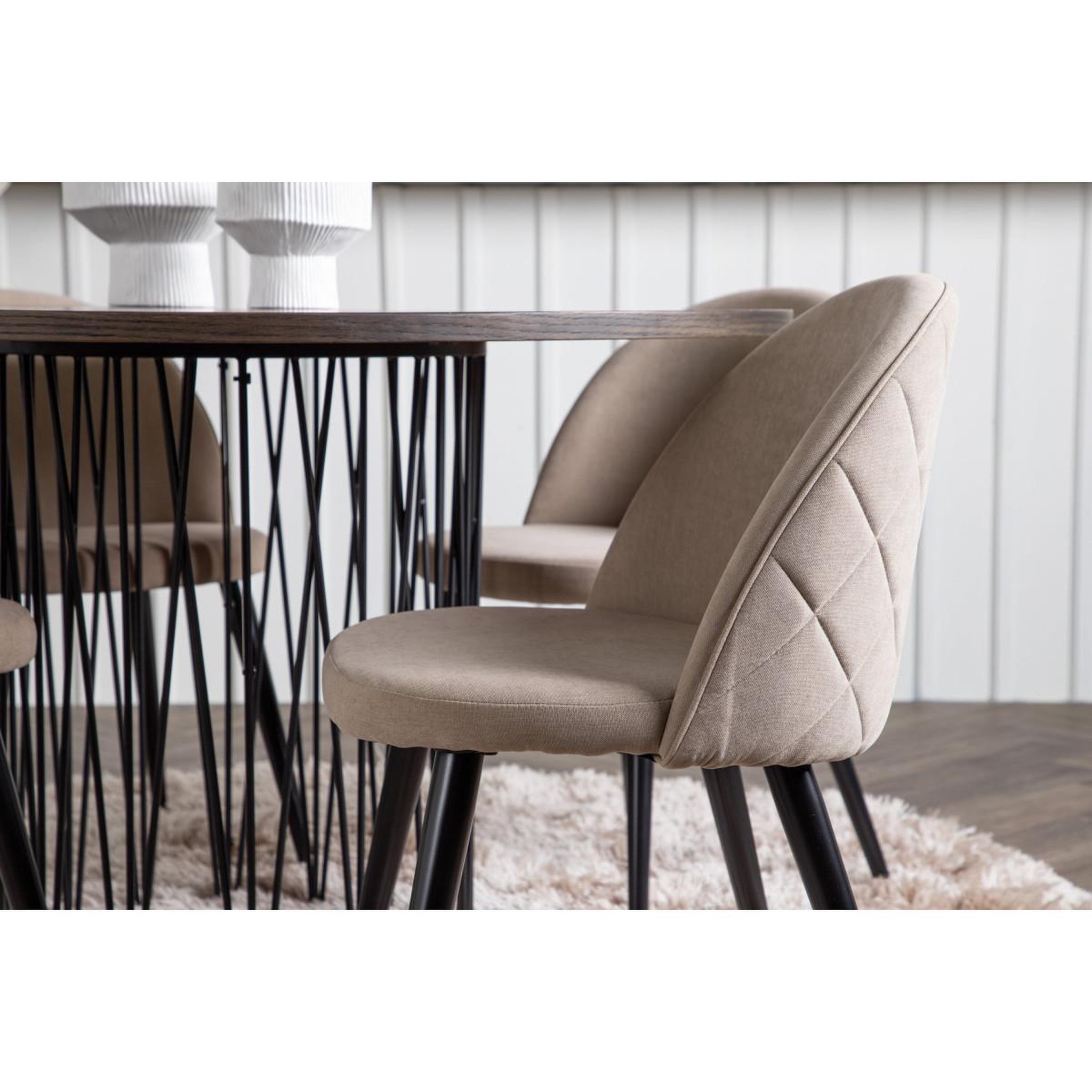 Voir la diapositive 4 : Paris Prix Ensemble table à manger & 4 chaises  stone & velvet  120cm beige & moka